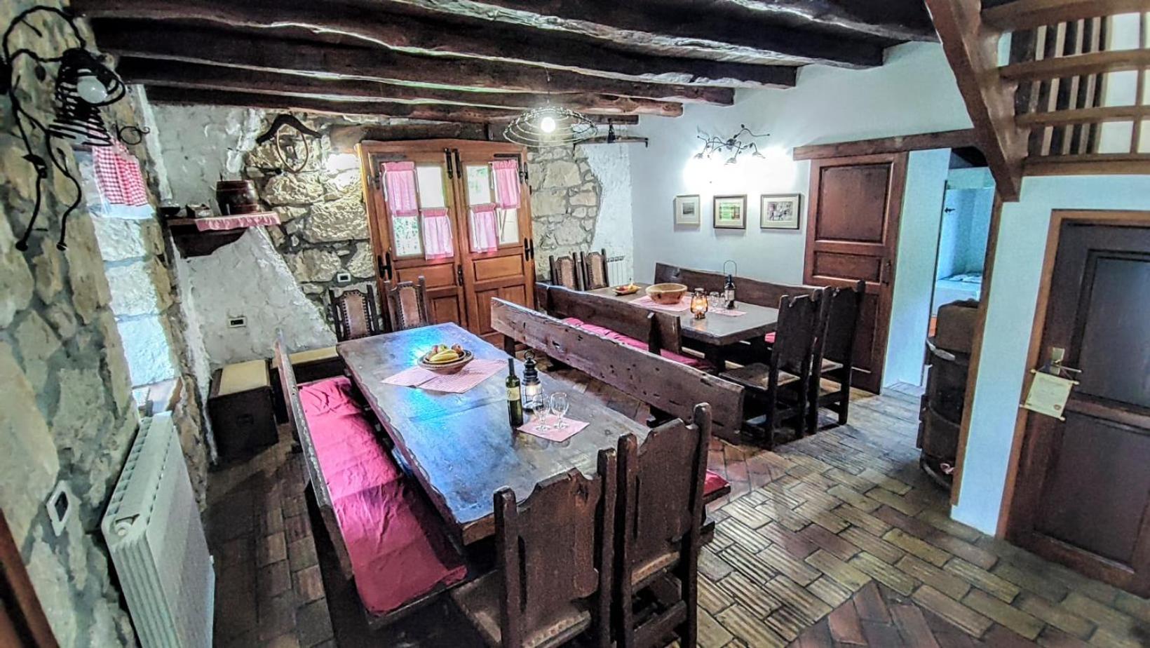 Peaceful Villa Ida&Mirko in nature with private pool