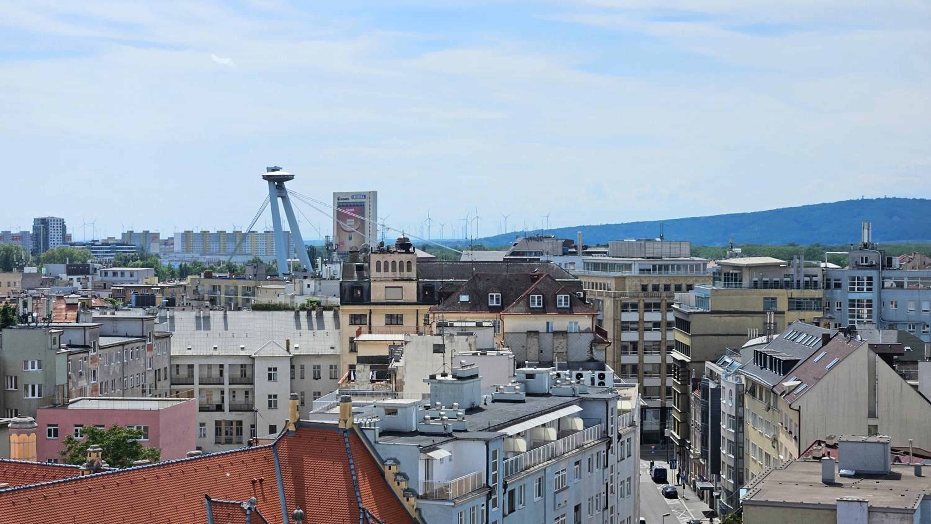Panorama View Design Apts in Old Town - Free Parking