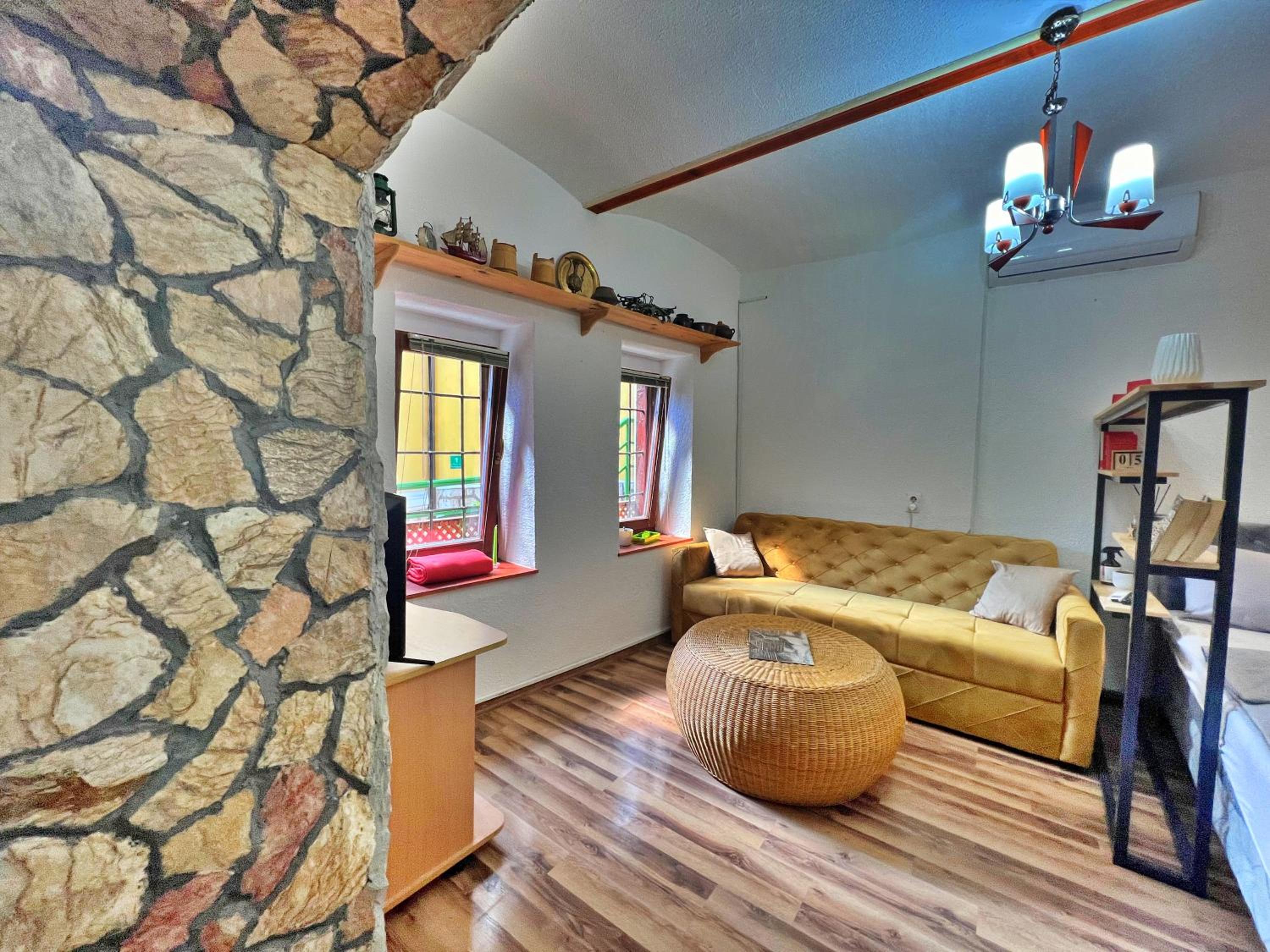 Old Town Studio with Patio