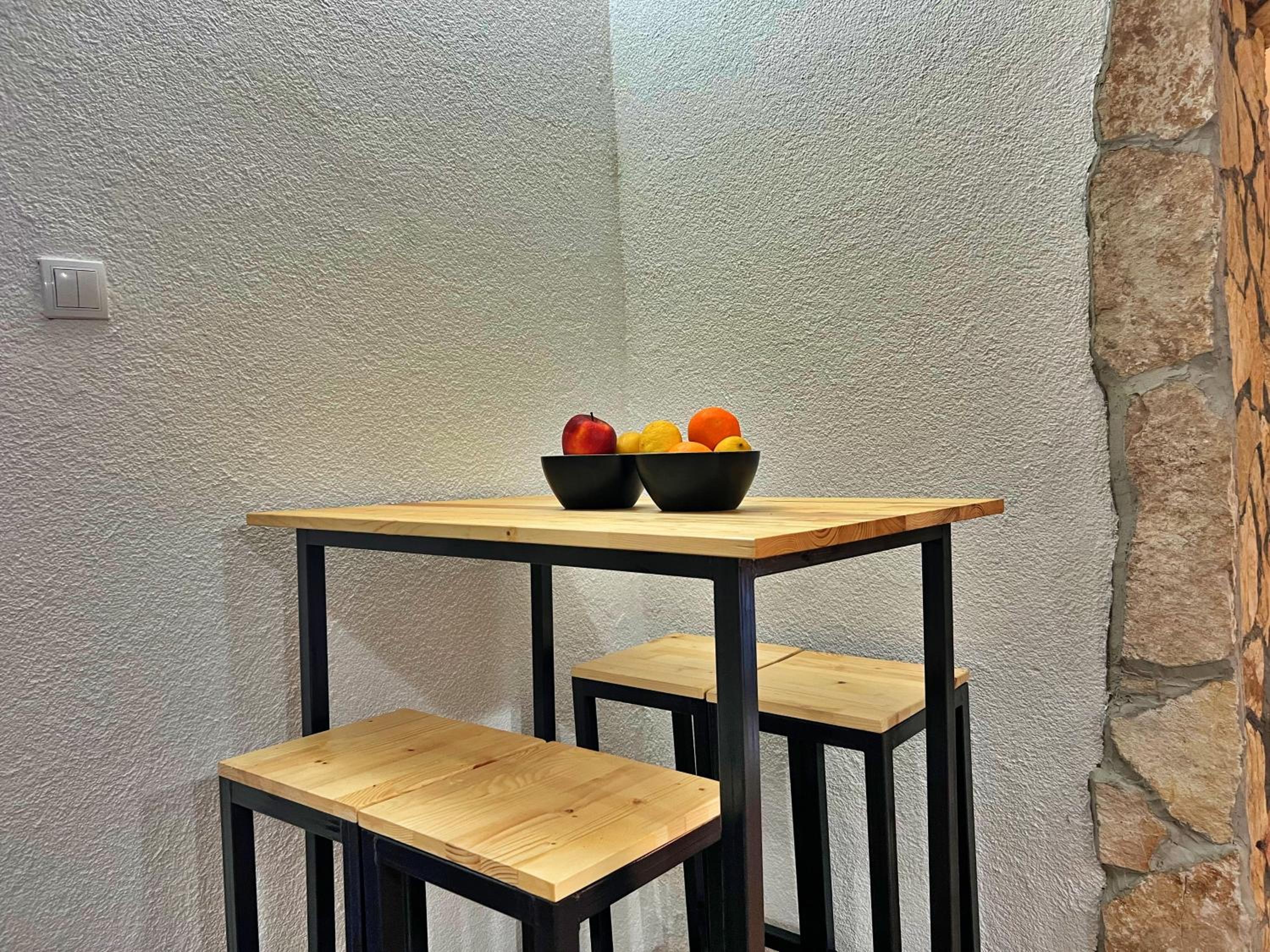 Old Town Studio with Patio