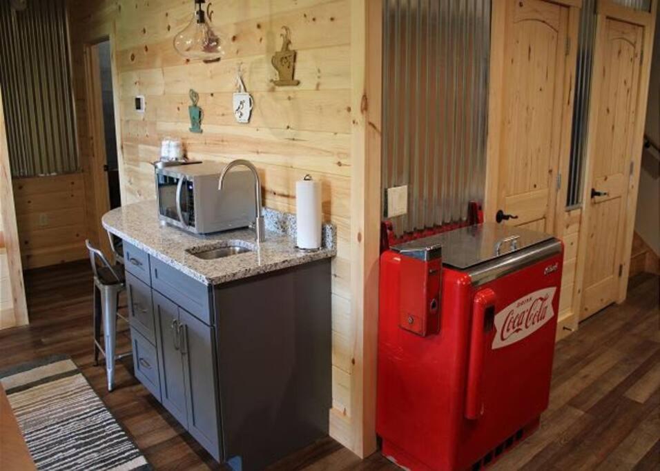 Luxury 3/2.5 Cabin: Lake views, Theatre+GameRoom! view 4