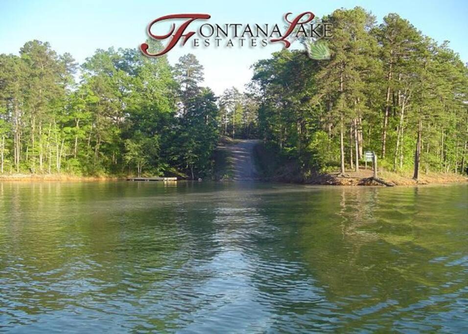 Luxury 3/2.5 Cabin: Lake views, Theatre+GameRoom! view 5
