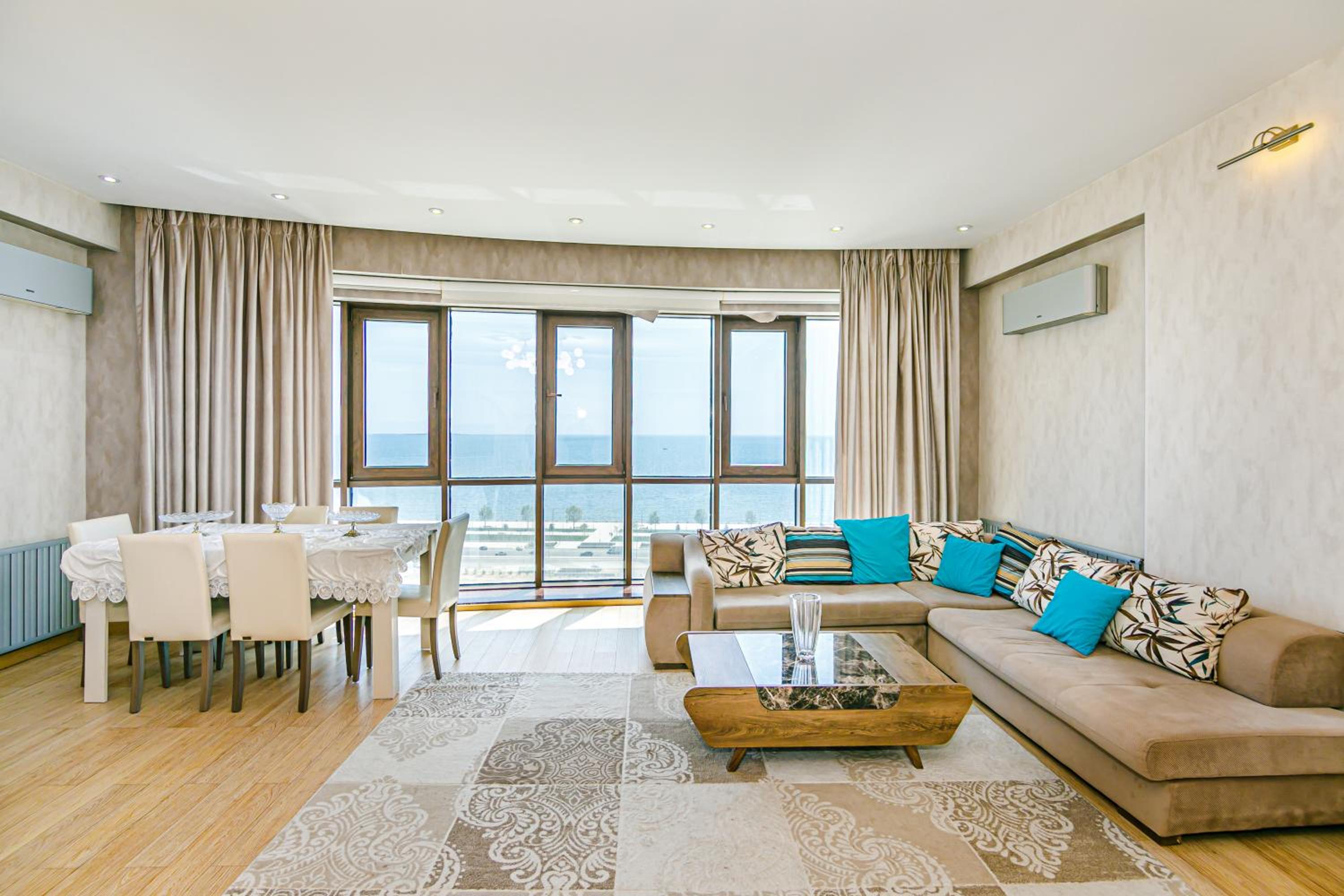 Megafun Sea View B1