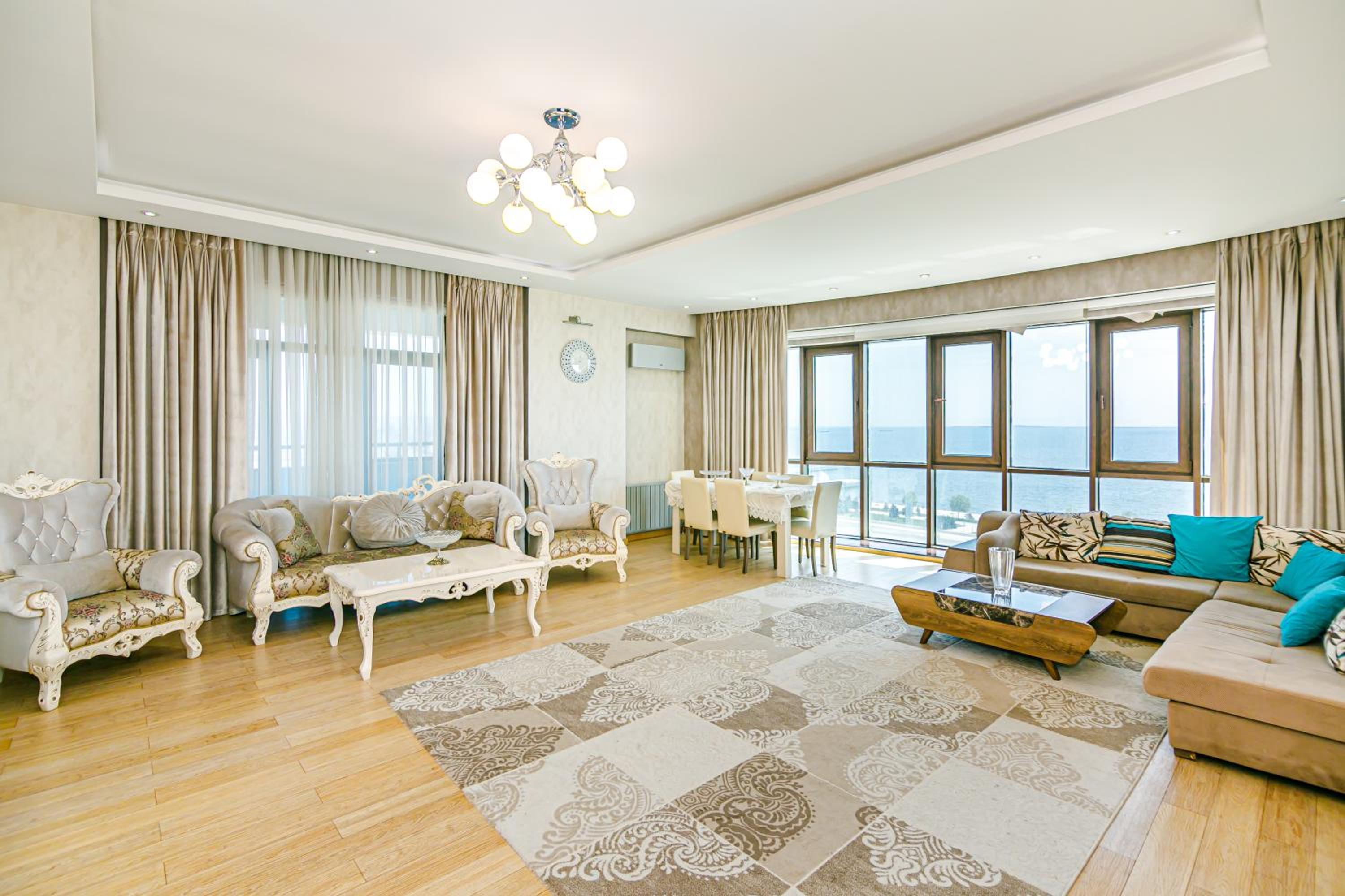 Megafun Sea View B1