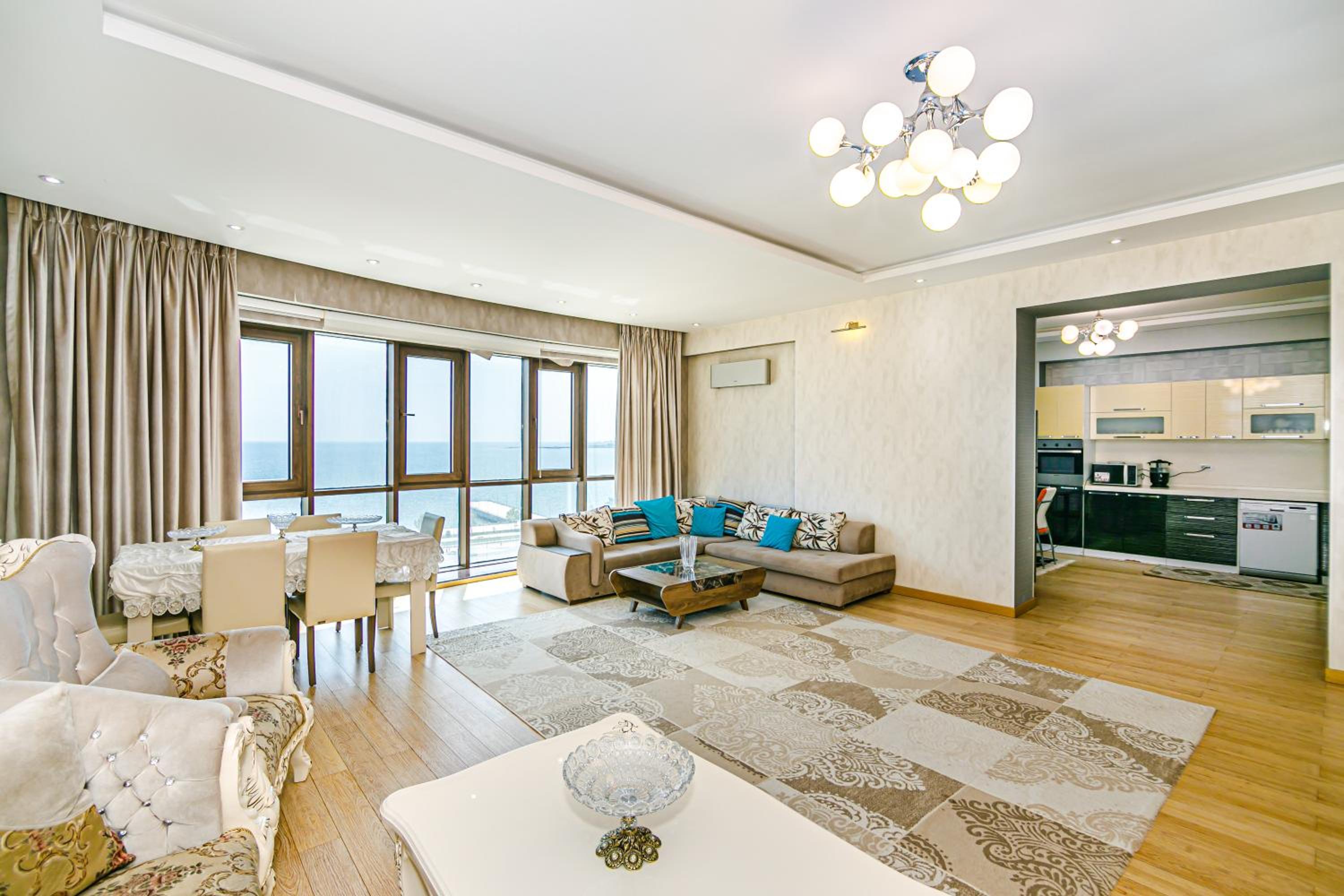 Megafun Sea View B1