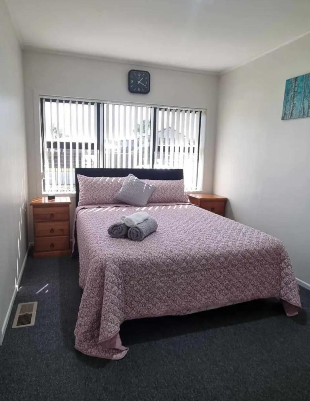Home Close to Amenities and Airport., photo 12