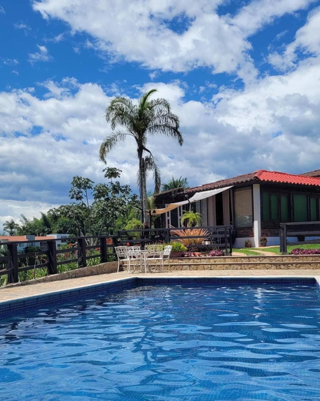 Chalet tipo loft en Armenia - Quindío vía Tebaida