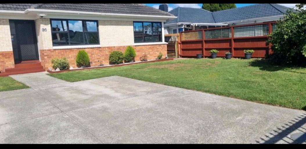 Home Close to Amenities and Airport. photo 3