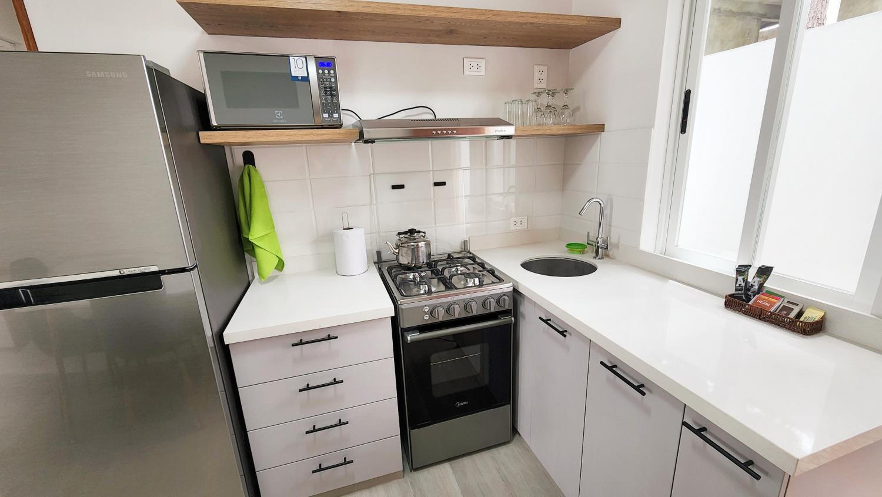 HAWER apartments Oxapampa, vista al valle con cocina