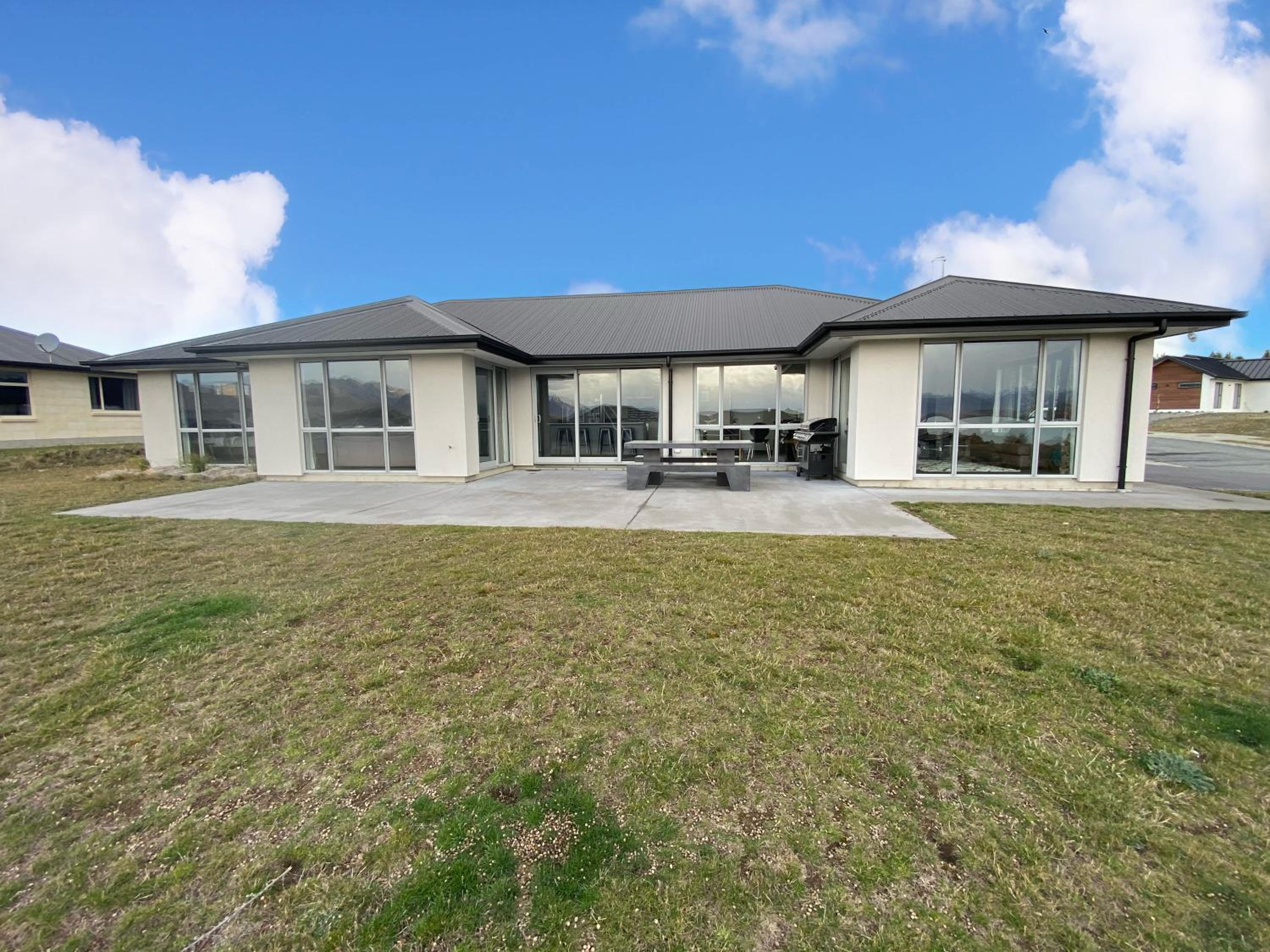 Hotel Southholm - Image 1