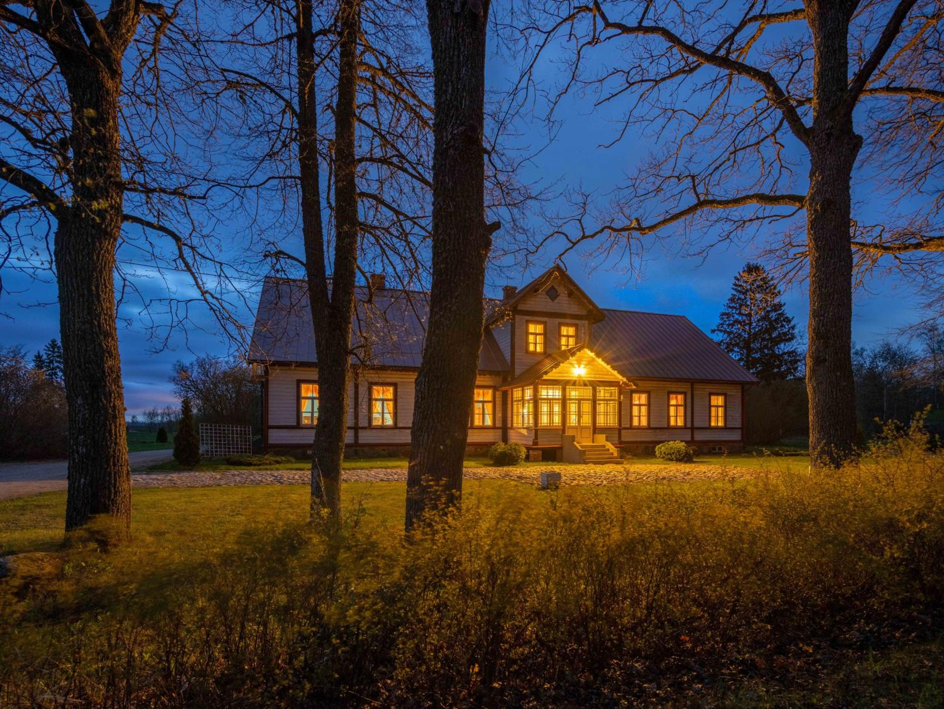 Kursi Summer Manor