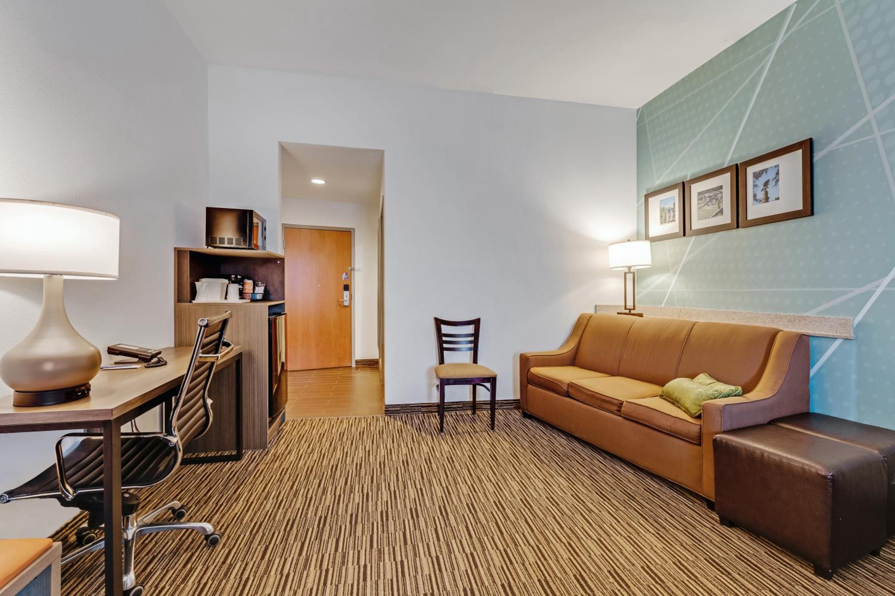 Murfreesboro Vacations - Comfort Suites - Property Image 14