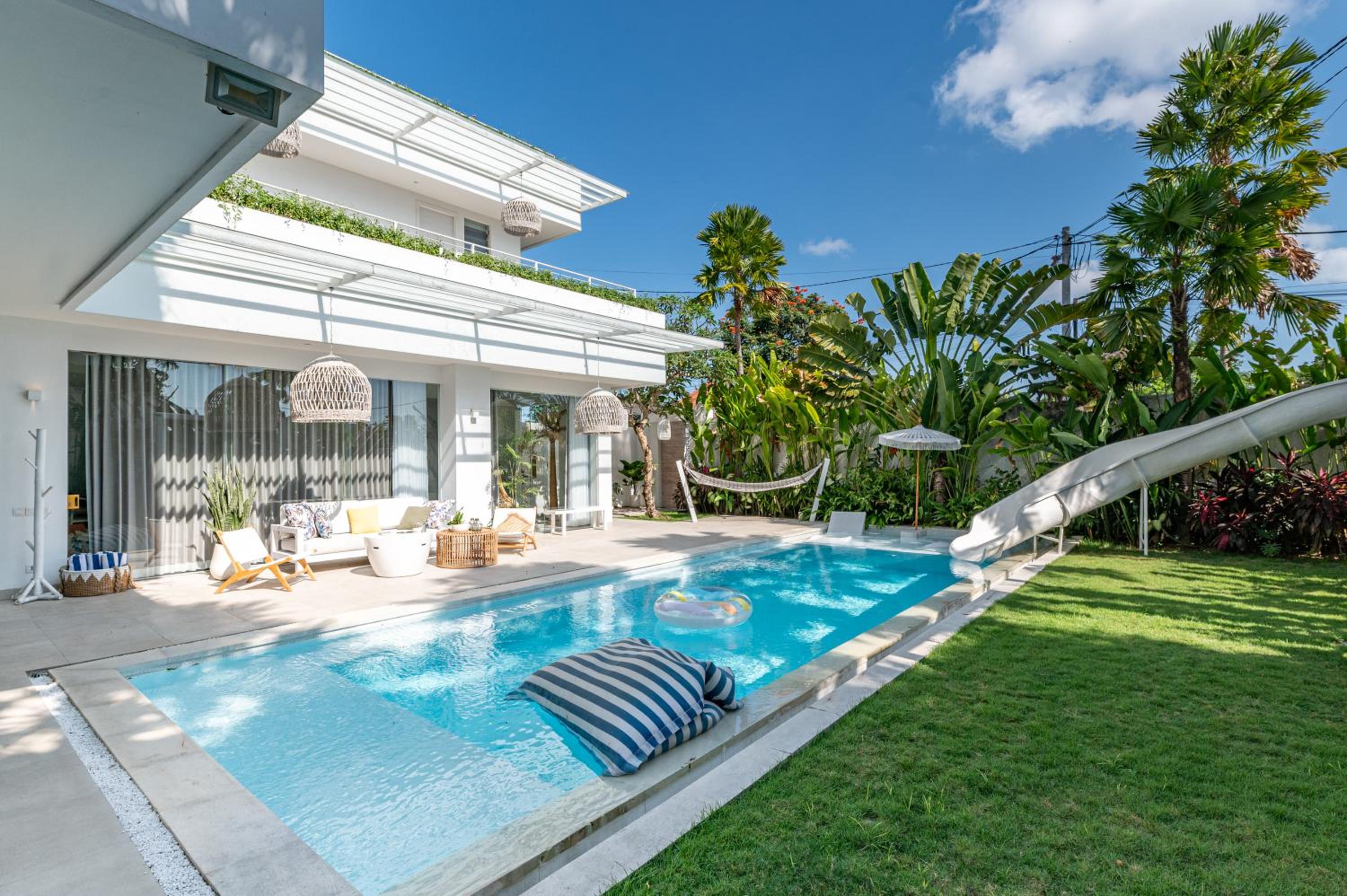 Villa Luja by GORO