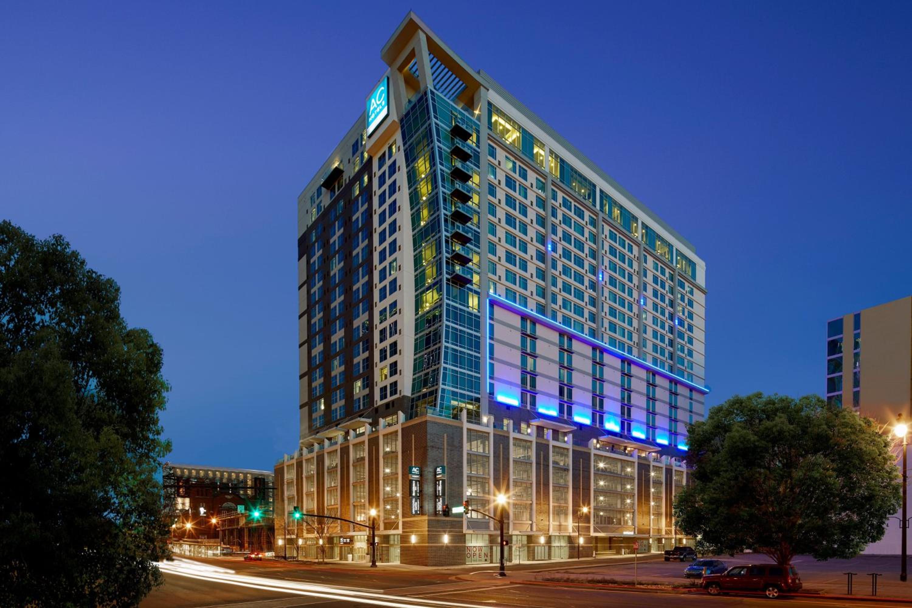 Hotel SpringHill Suites by Marriott Nashville Downtown/Convention Center