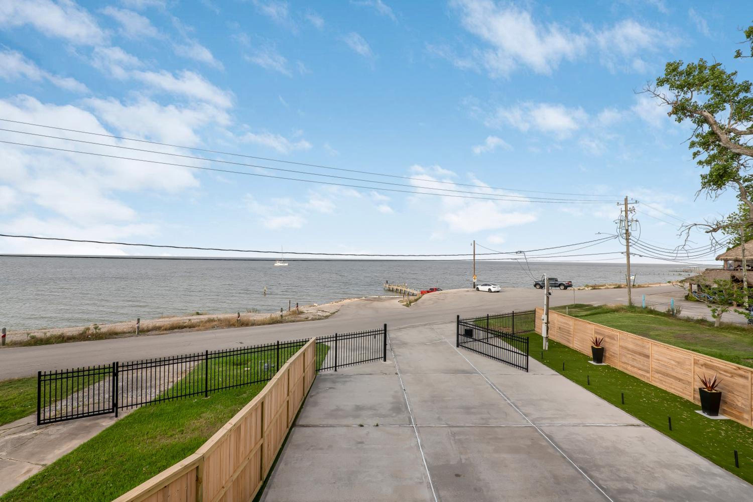 Waterfront Home with Views - Hot Tub & Movie Theatre view 4