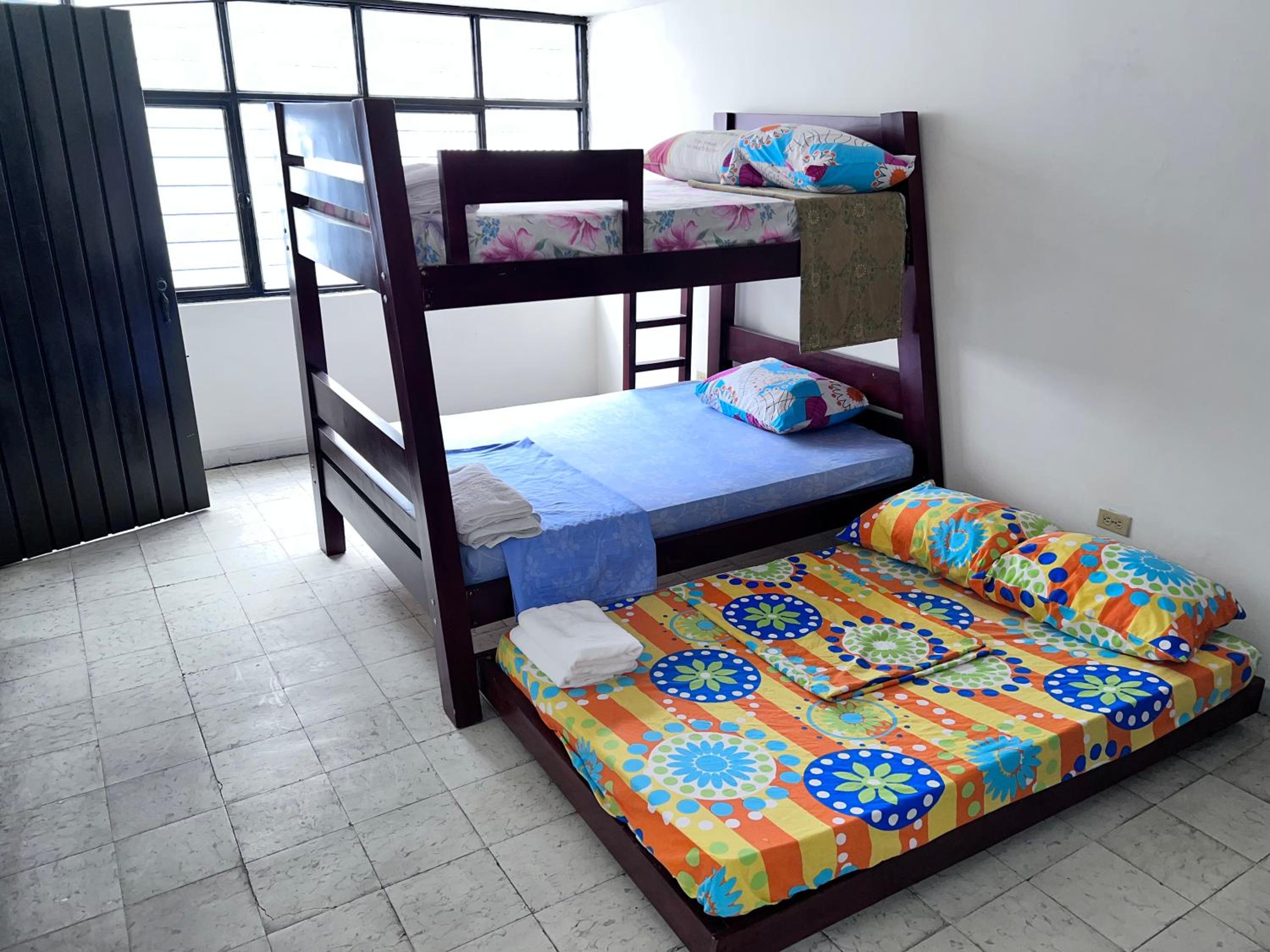 Zona Rosa Barrio Granada - Apartamento grande y cómodo - Cozy large apartment Near tourist attractions