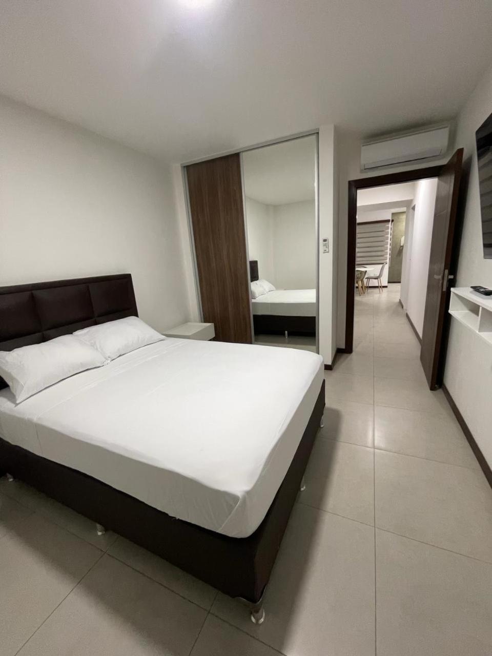 Departamento Relax by Equipetrol