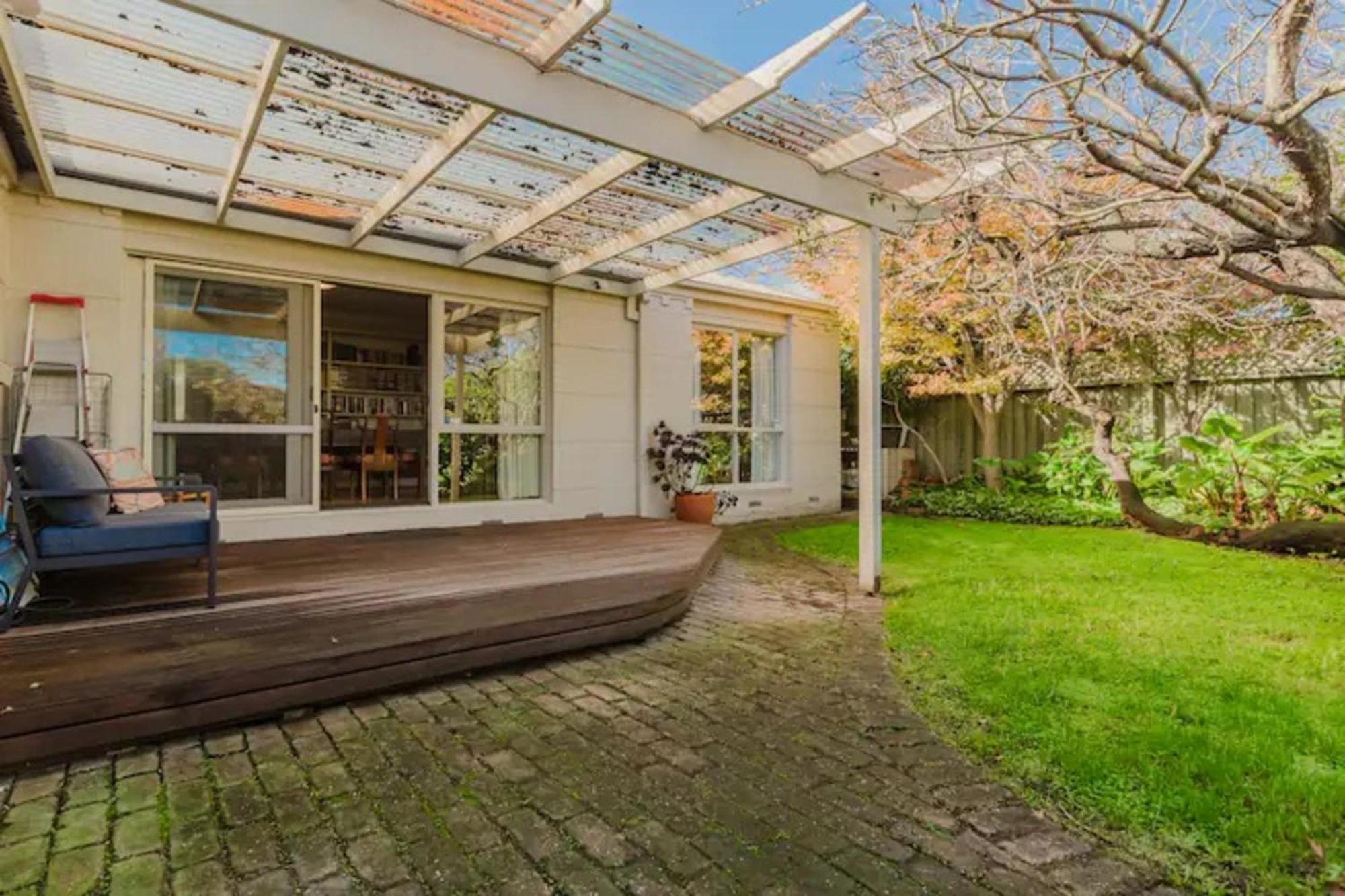 Family friendly Art Deco Garden Patio WiFi WFH