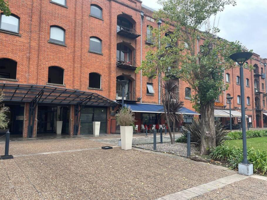 Hermoso departamento para 2 en Puerto Madero- Alicia