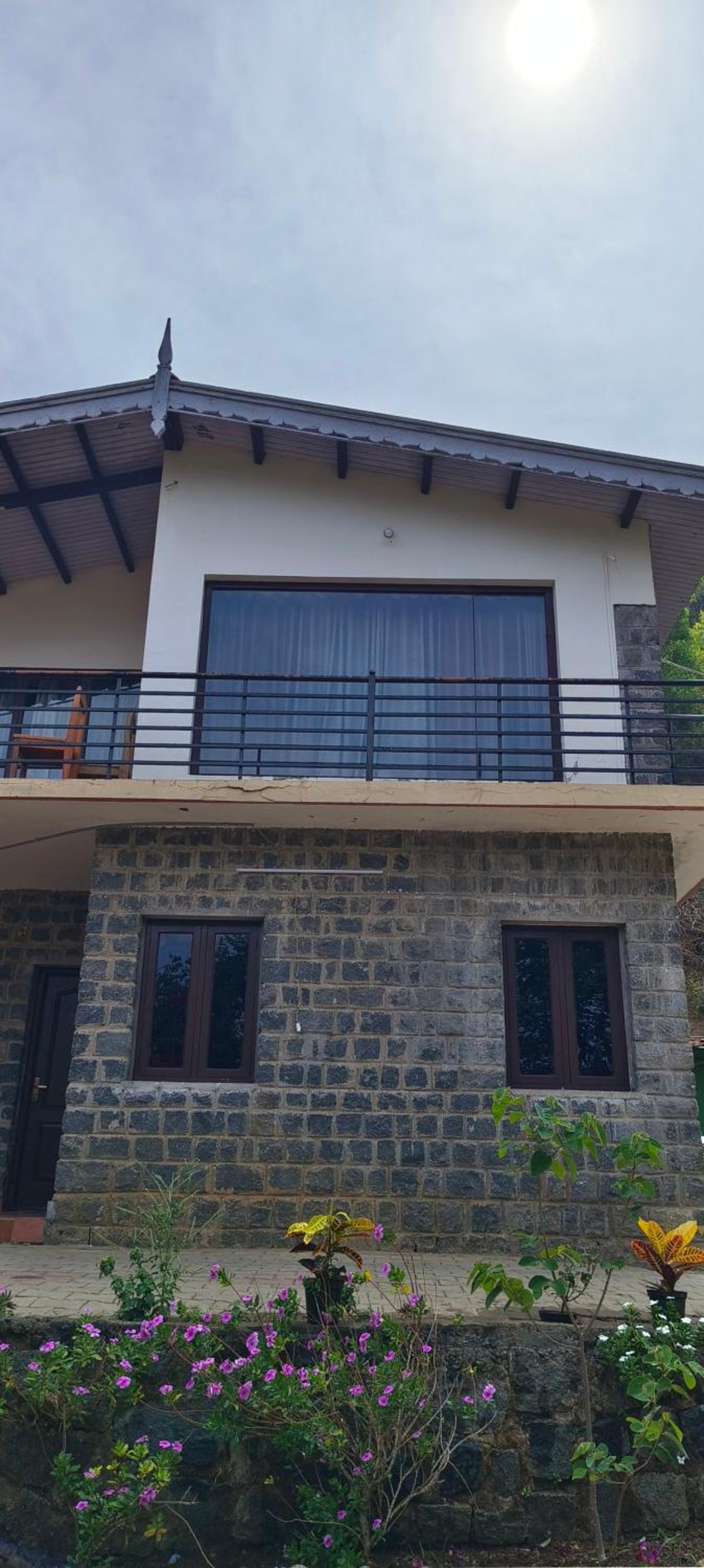 Deep Jungle Stays view 3