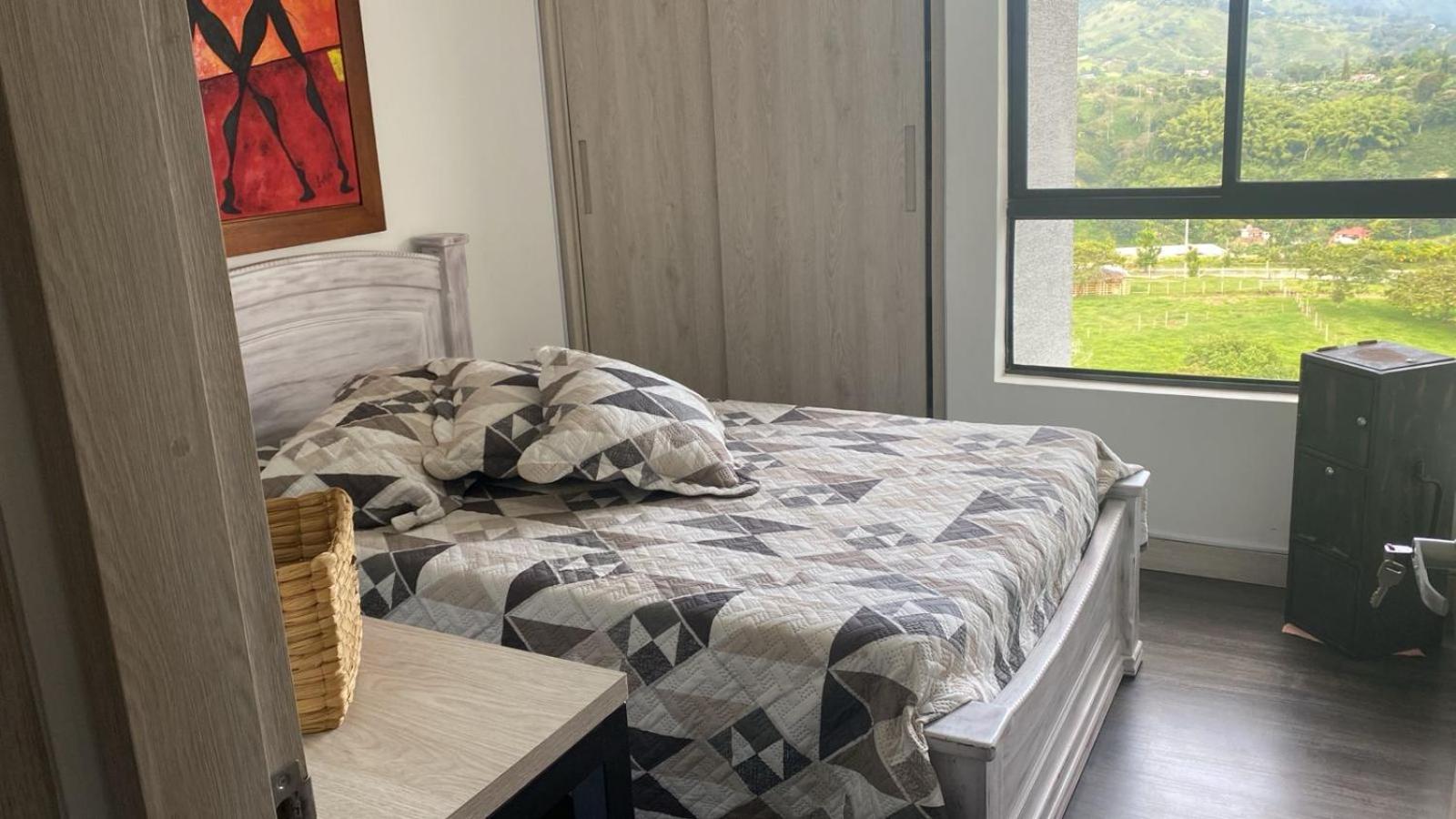 Arriendo Habitación Mujeres Adultas
