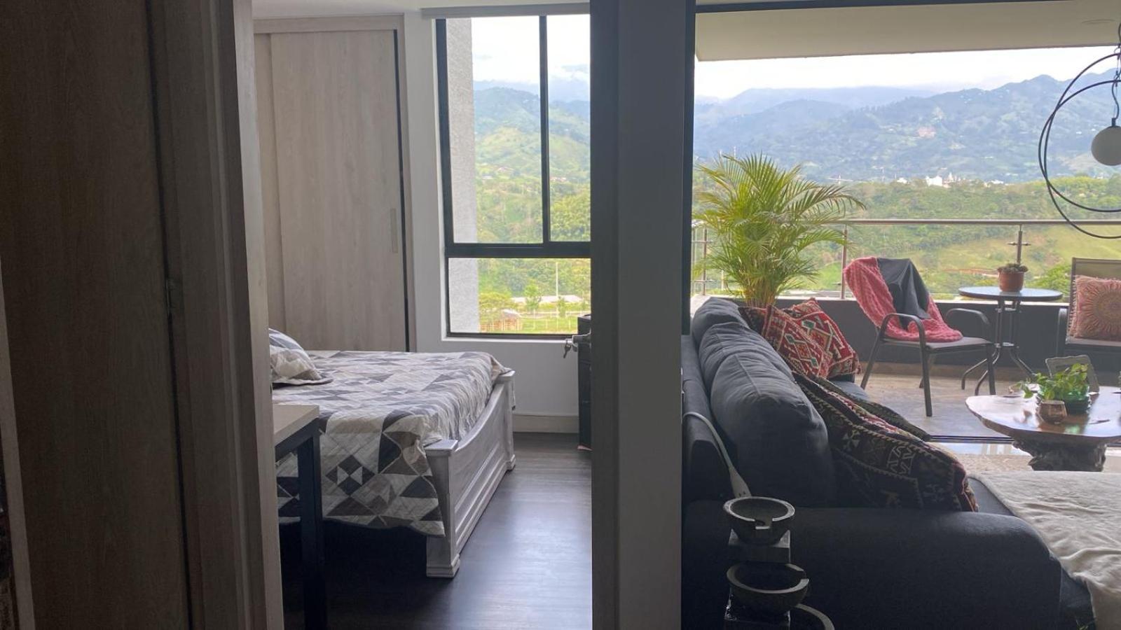 Arriendo Habitación Mujeres Adultas
