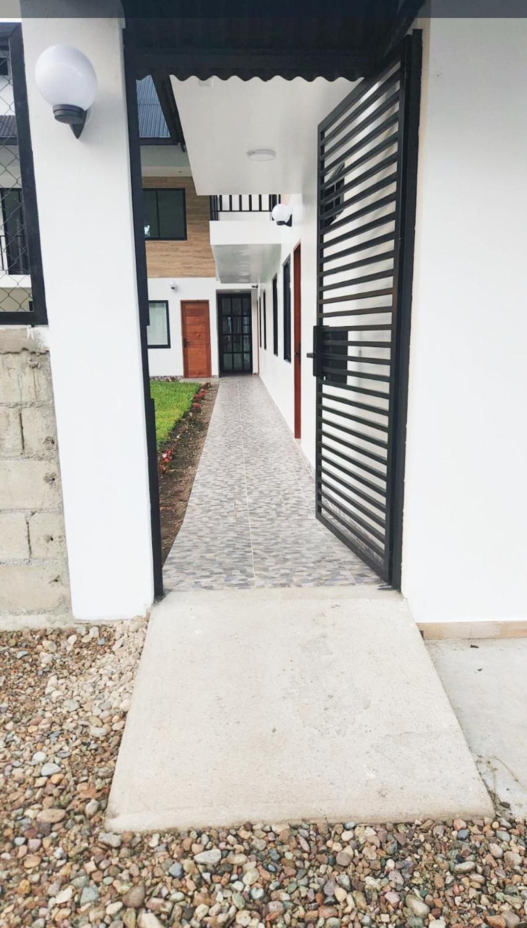 HAWER apartments Oxapampa, vista al valle con cocina
