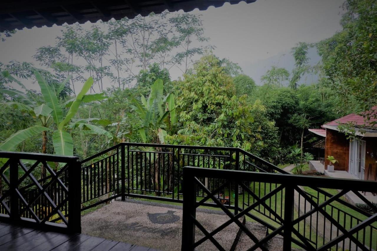Villa Kendi view 3