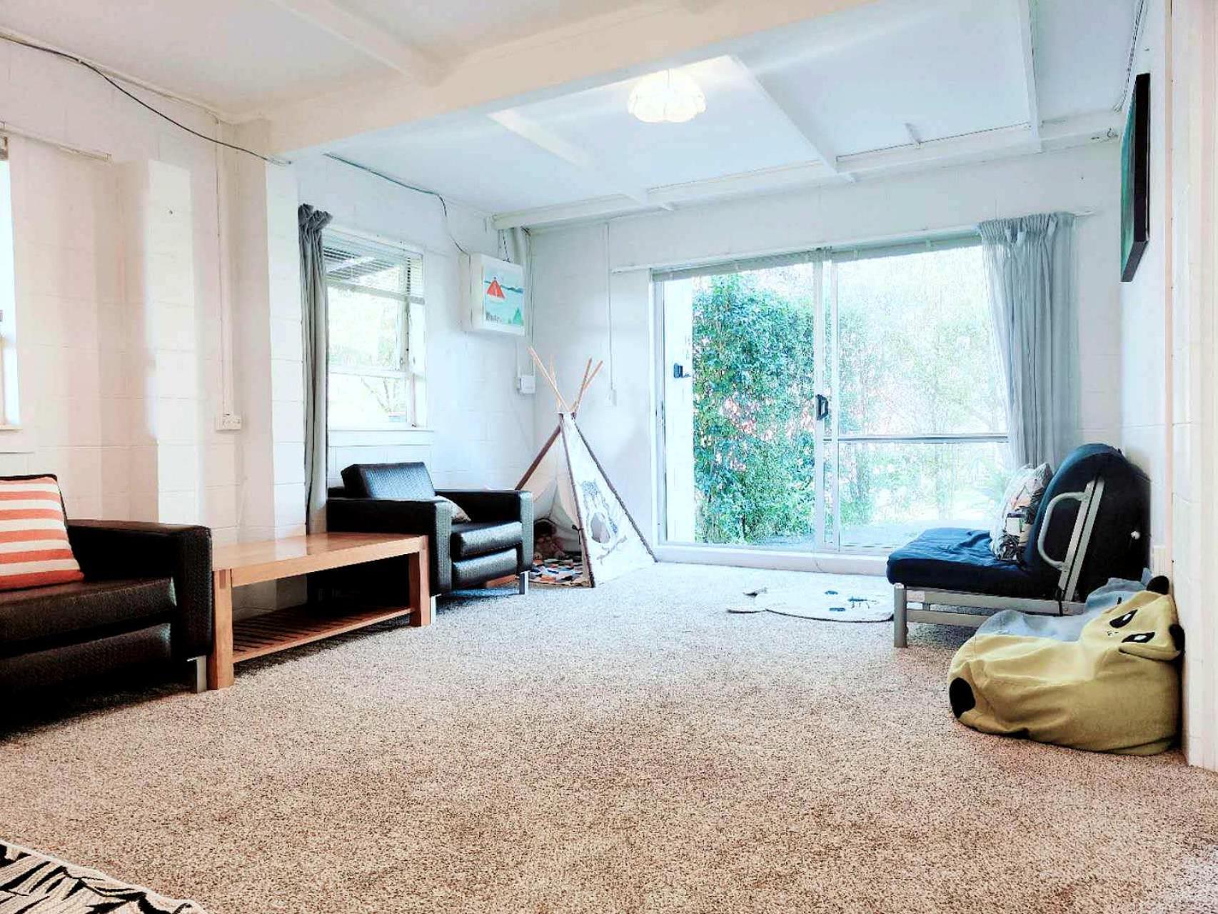 2 bedroom guest suite in North shore view 2