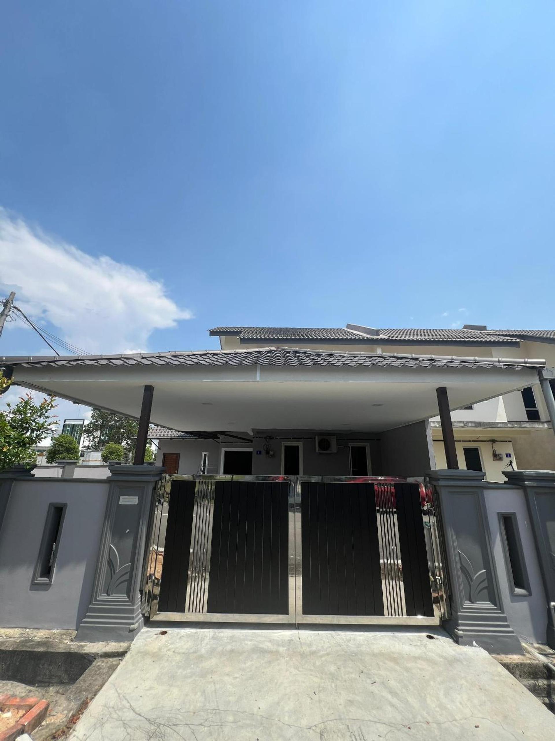 RR Homestay Yong Peng photo 5
