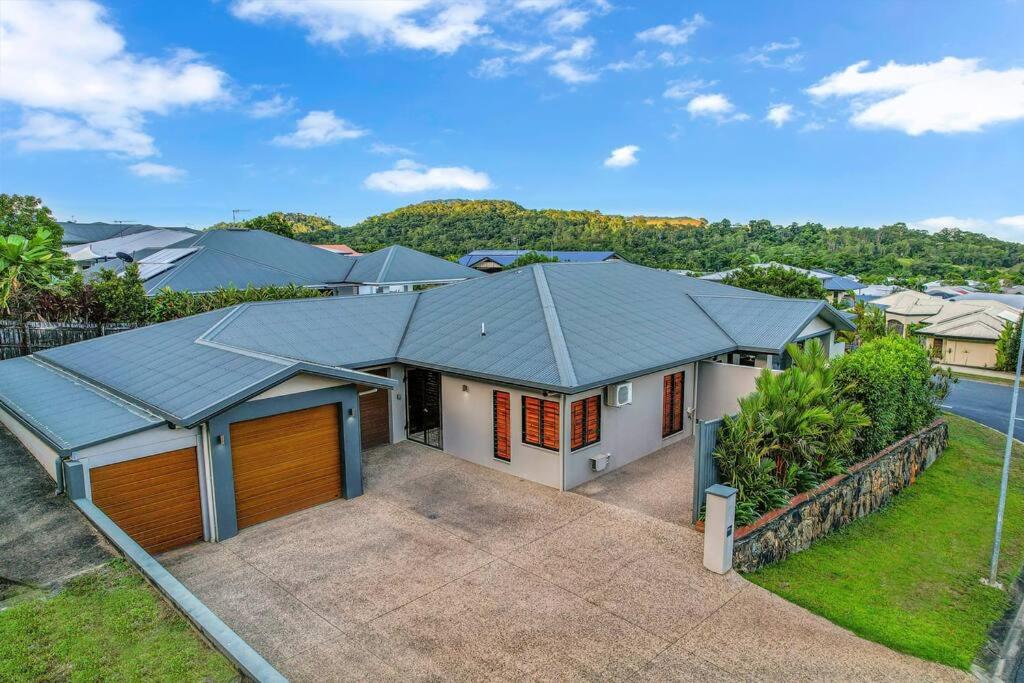 Oversized Luxury- A Corporate & Family Heaven