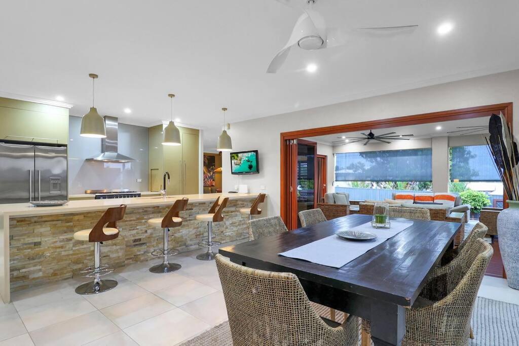 Oversized Luxury- A Corporate & Family Heaven