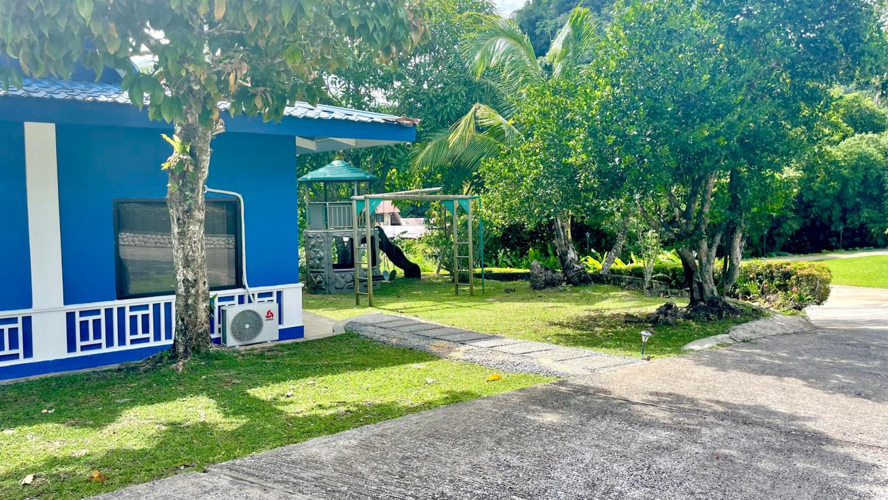 Ngermid Oasis - Vibrant 2 BD/1 BA Duplex view 2