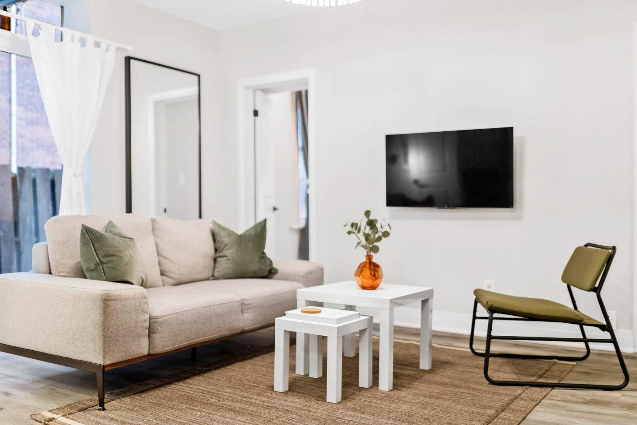 Upscale Living - Hotel Comfort, Home Feel
