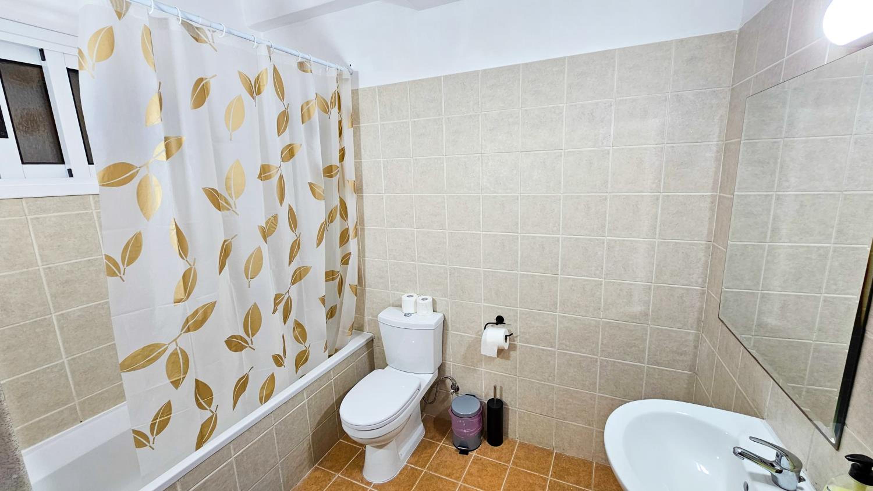 SKY Line City Apartment, 150m from Chabad Lubavitch