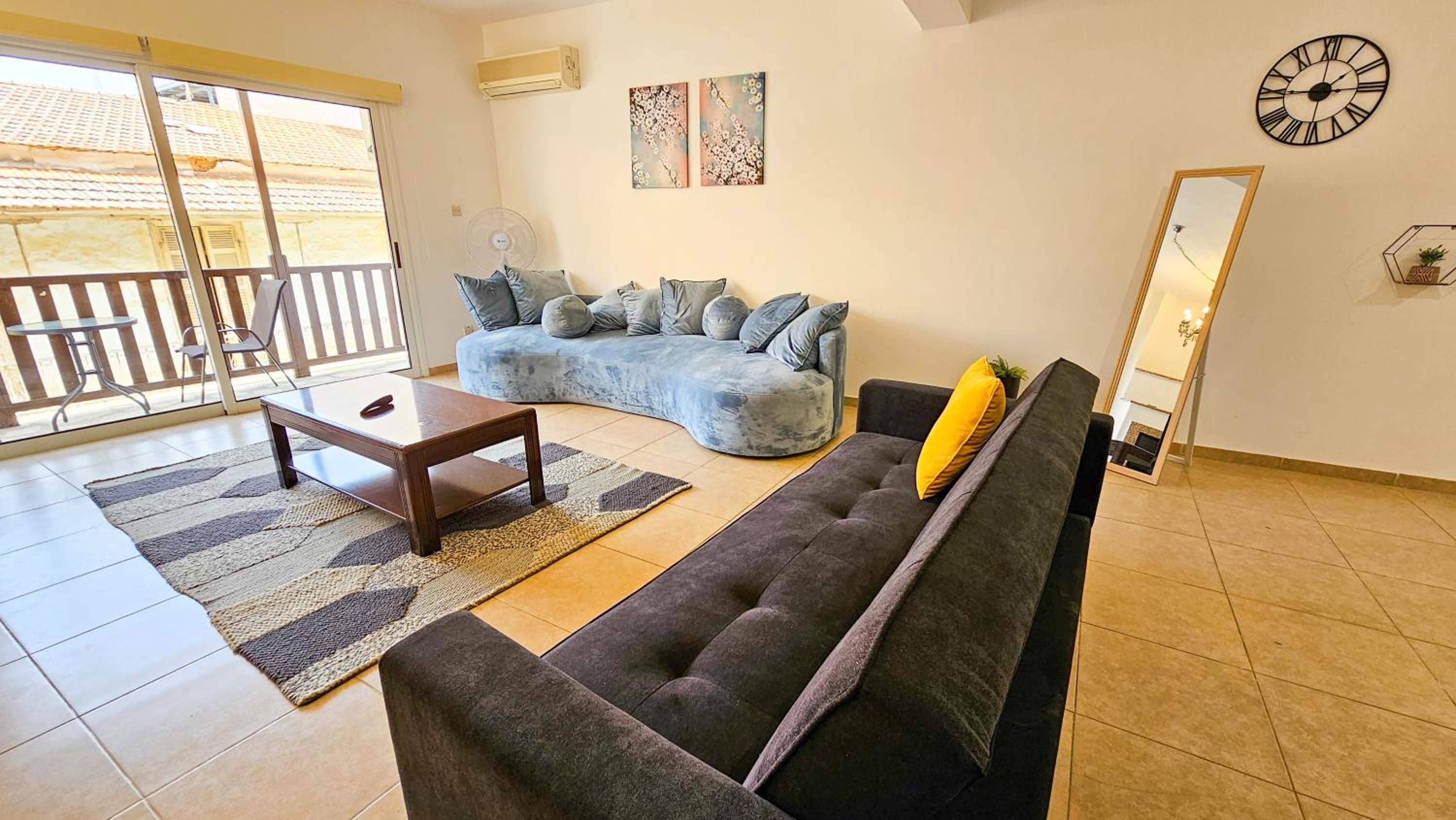 SKY Line City Apartment, 150m from Chabad Lubavitch