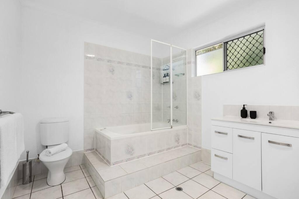 Trinity Beach Vacations - Trinity Beach Stunner - Tropical Entertainer - Property Image 26