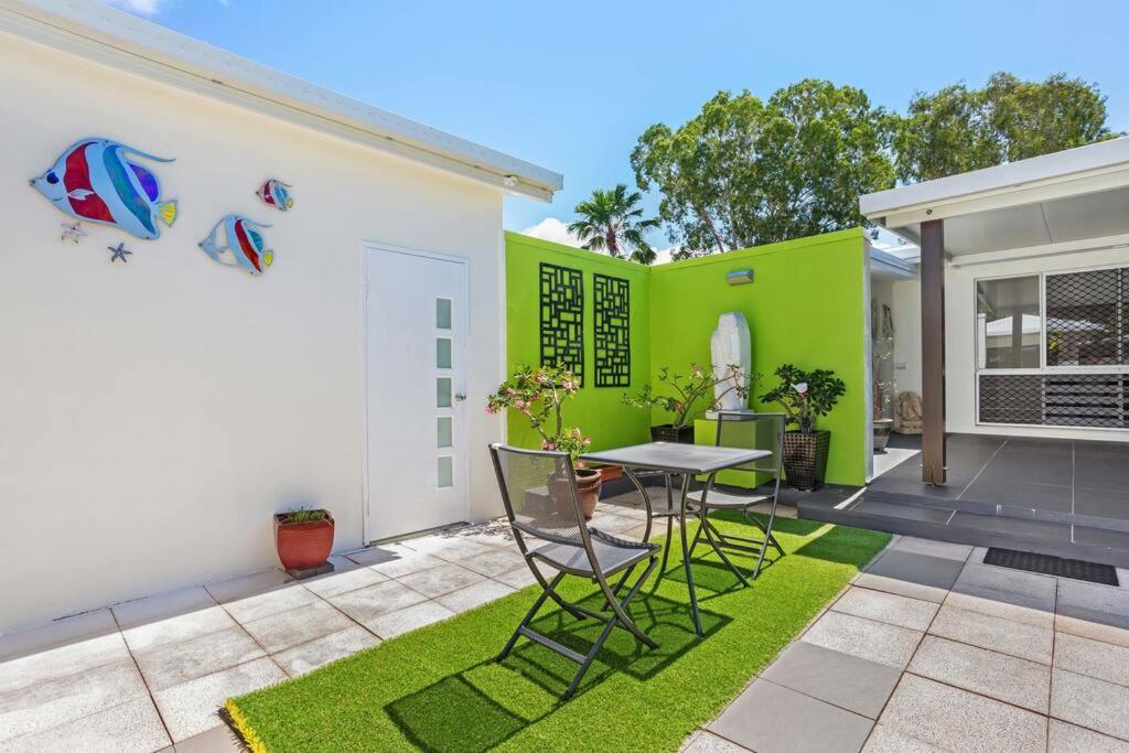 Trinity Beach Vacations - Trinity Beach Stunner - Tropical Entertainer - Property Image 24