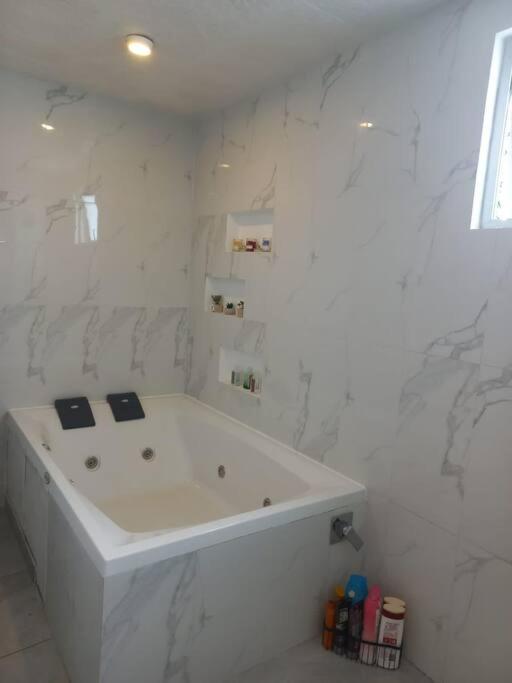 Departamento 1 Habitación jacuzzi el Condado