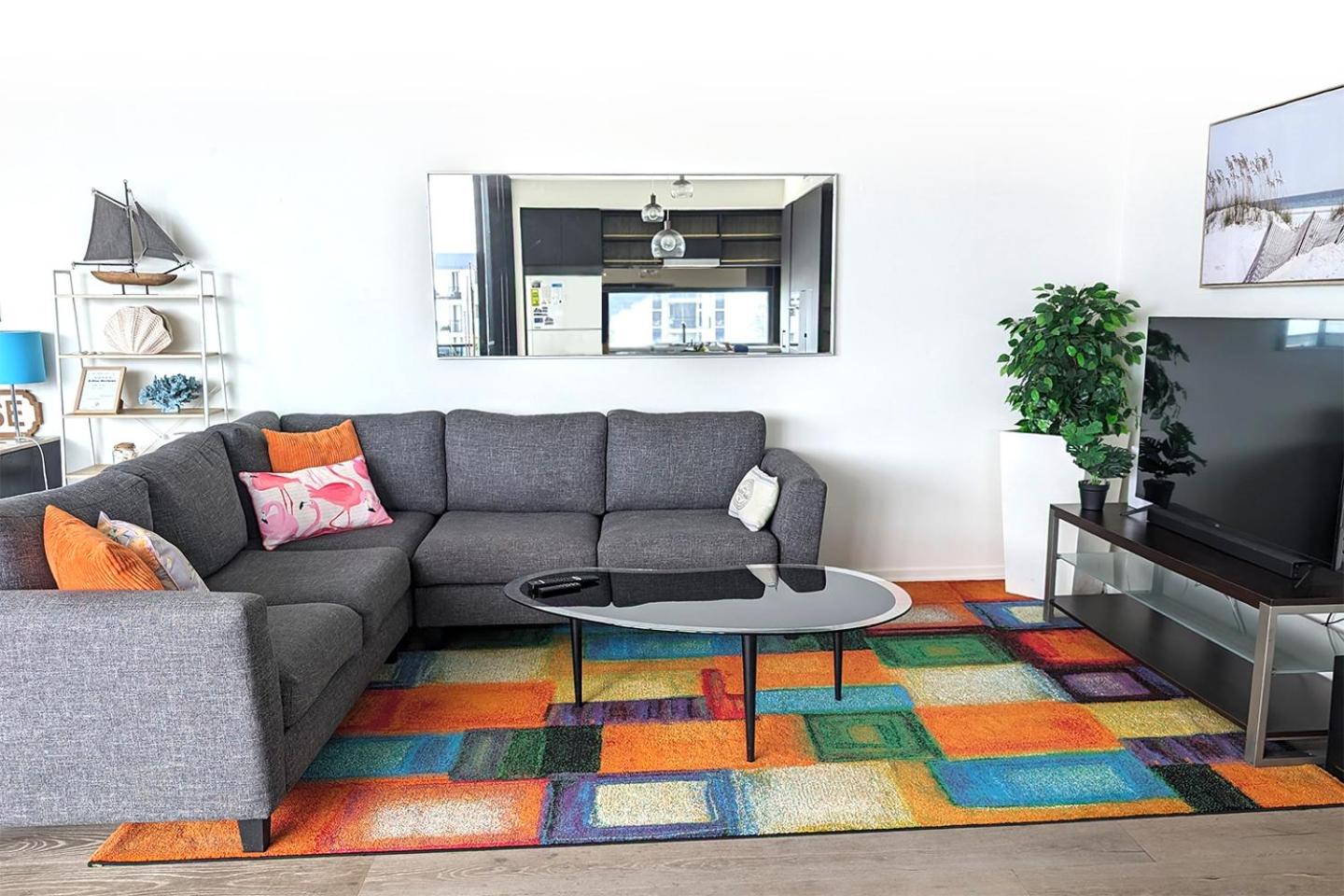 5th Floor Beachside Ocean View with Wi-Fi, Pool and Gym
