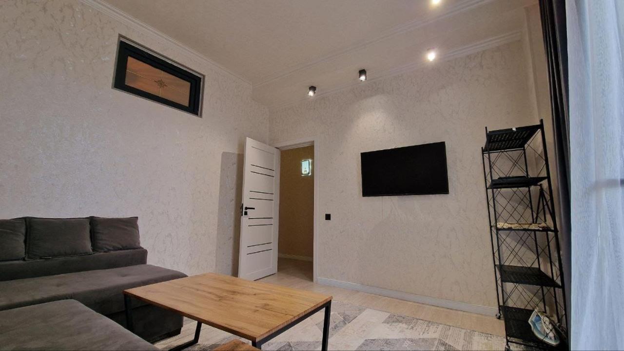 Cozy apartment in City Center view 4