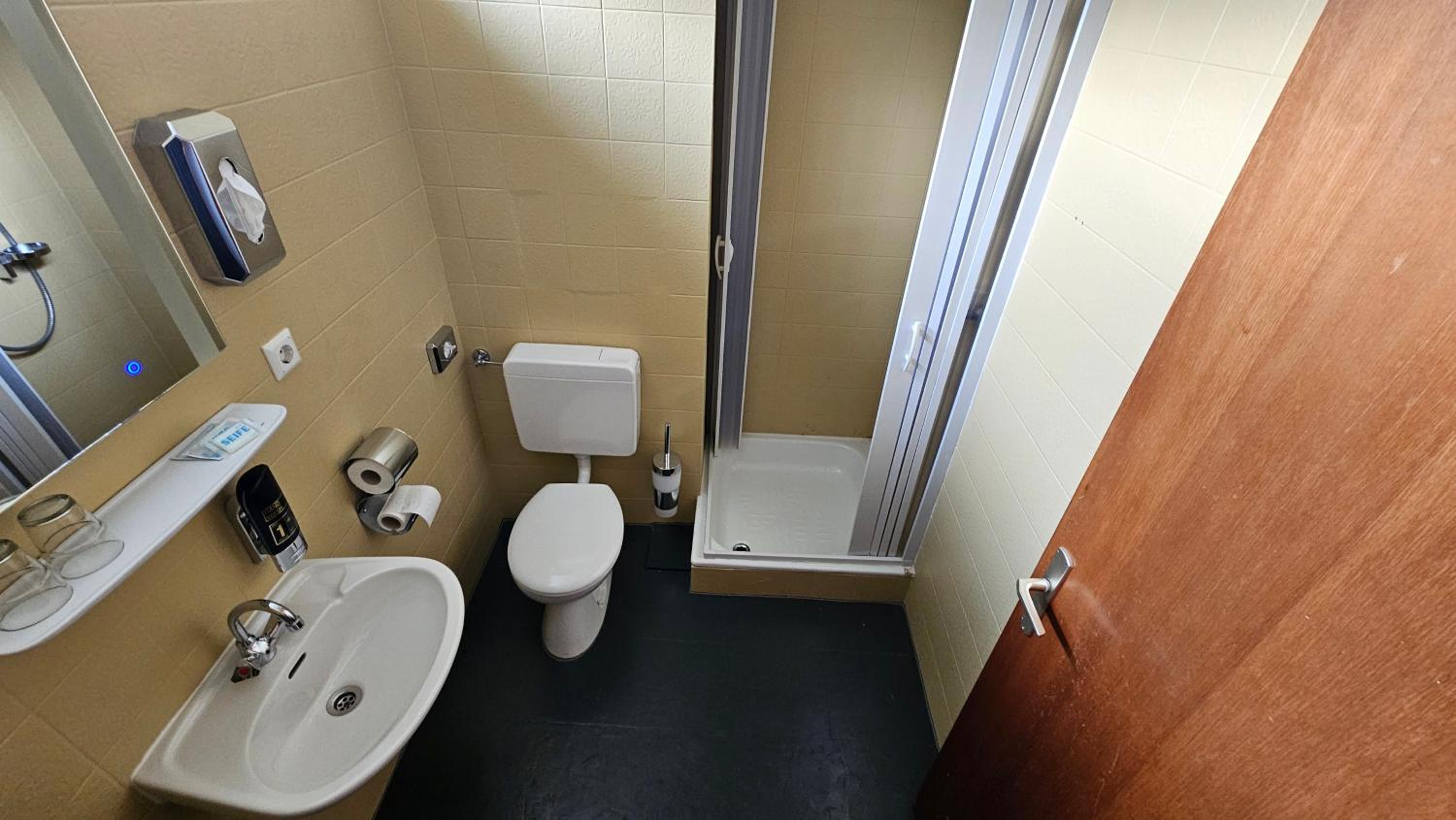 Photo 23