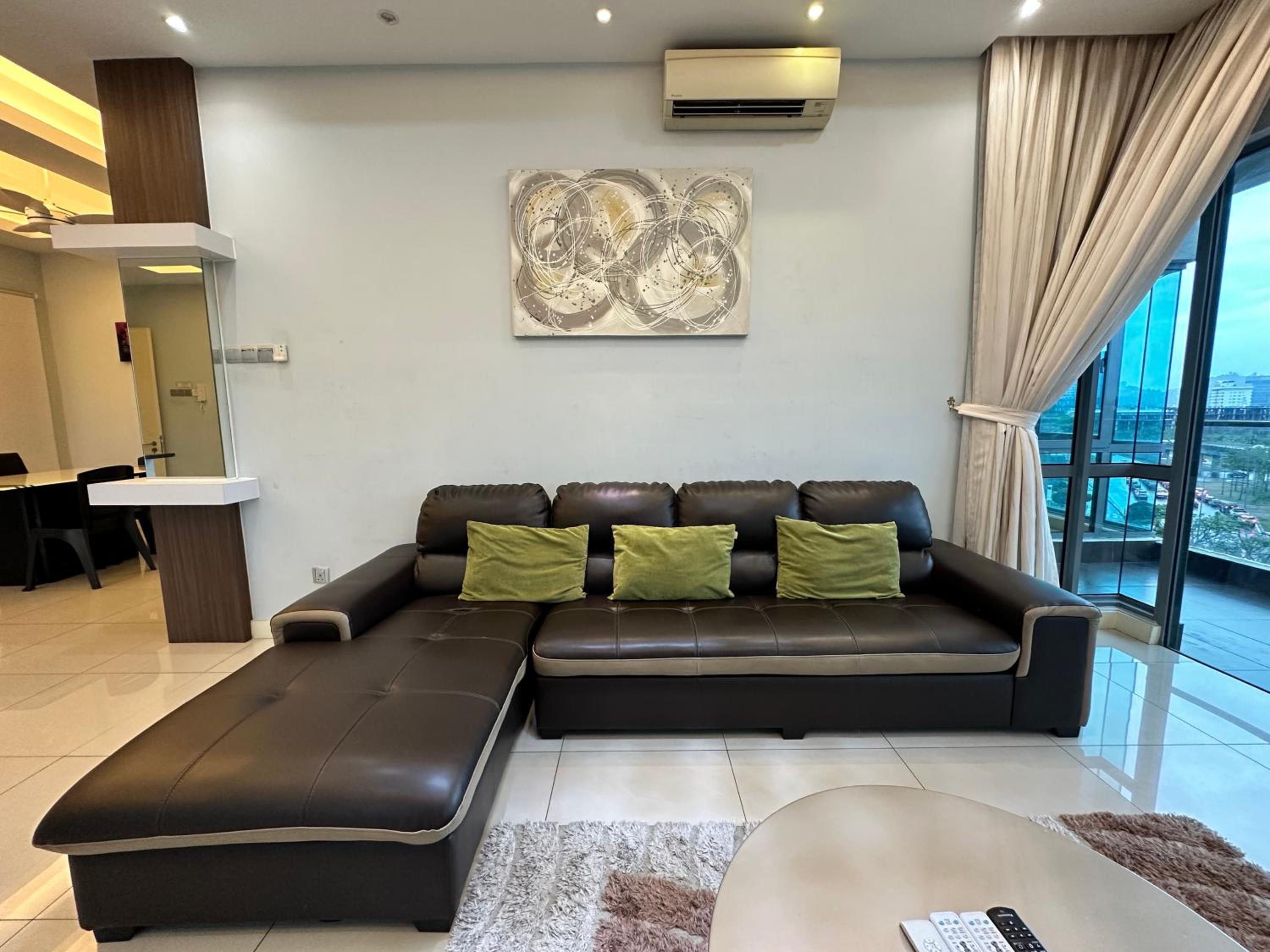 L Homestay THE LOFT IMAGO Spacious House Big Family