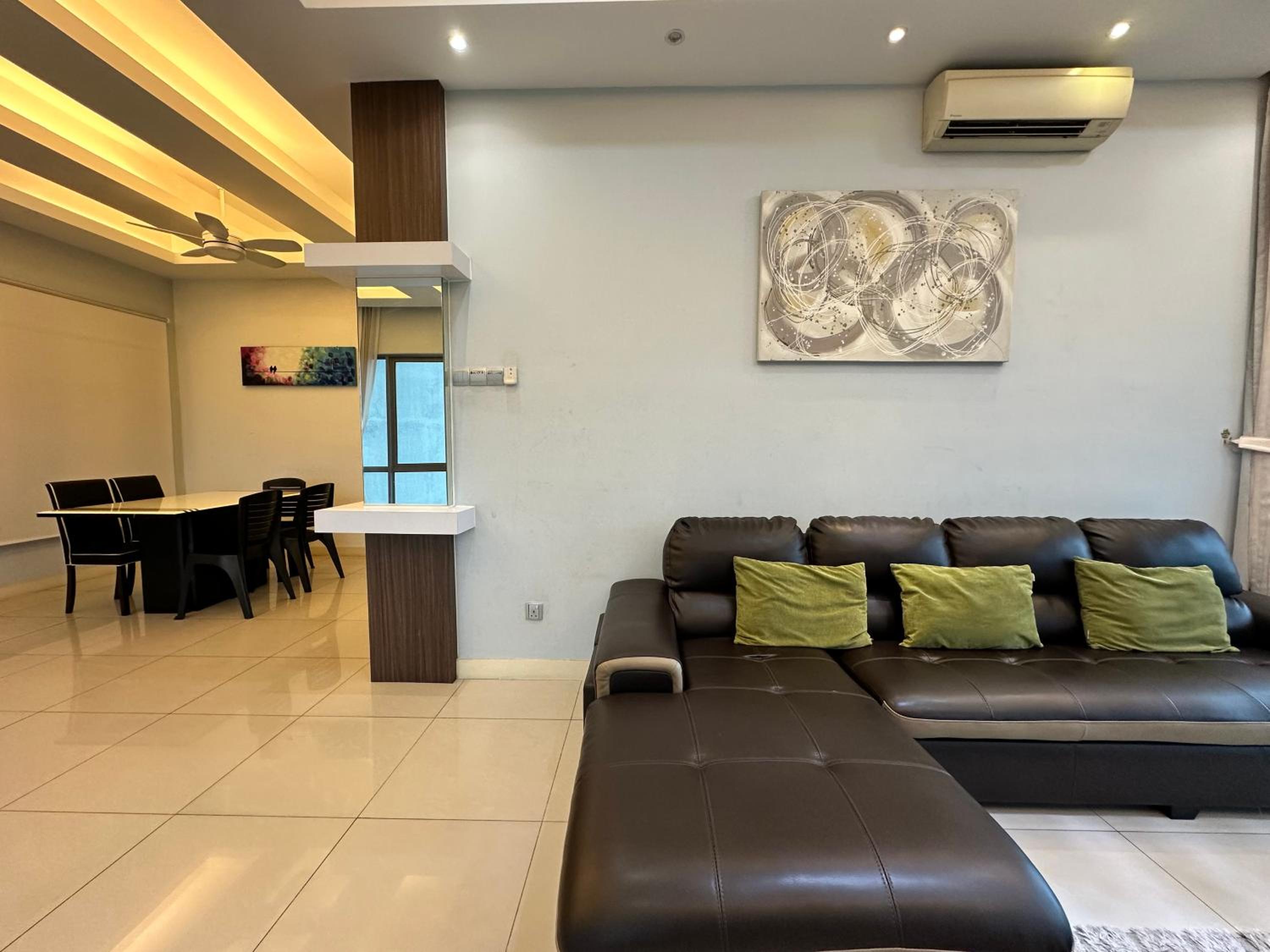 L Homestay THE LOFT IMAGO Spacious House Big Family