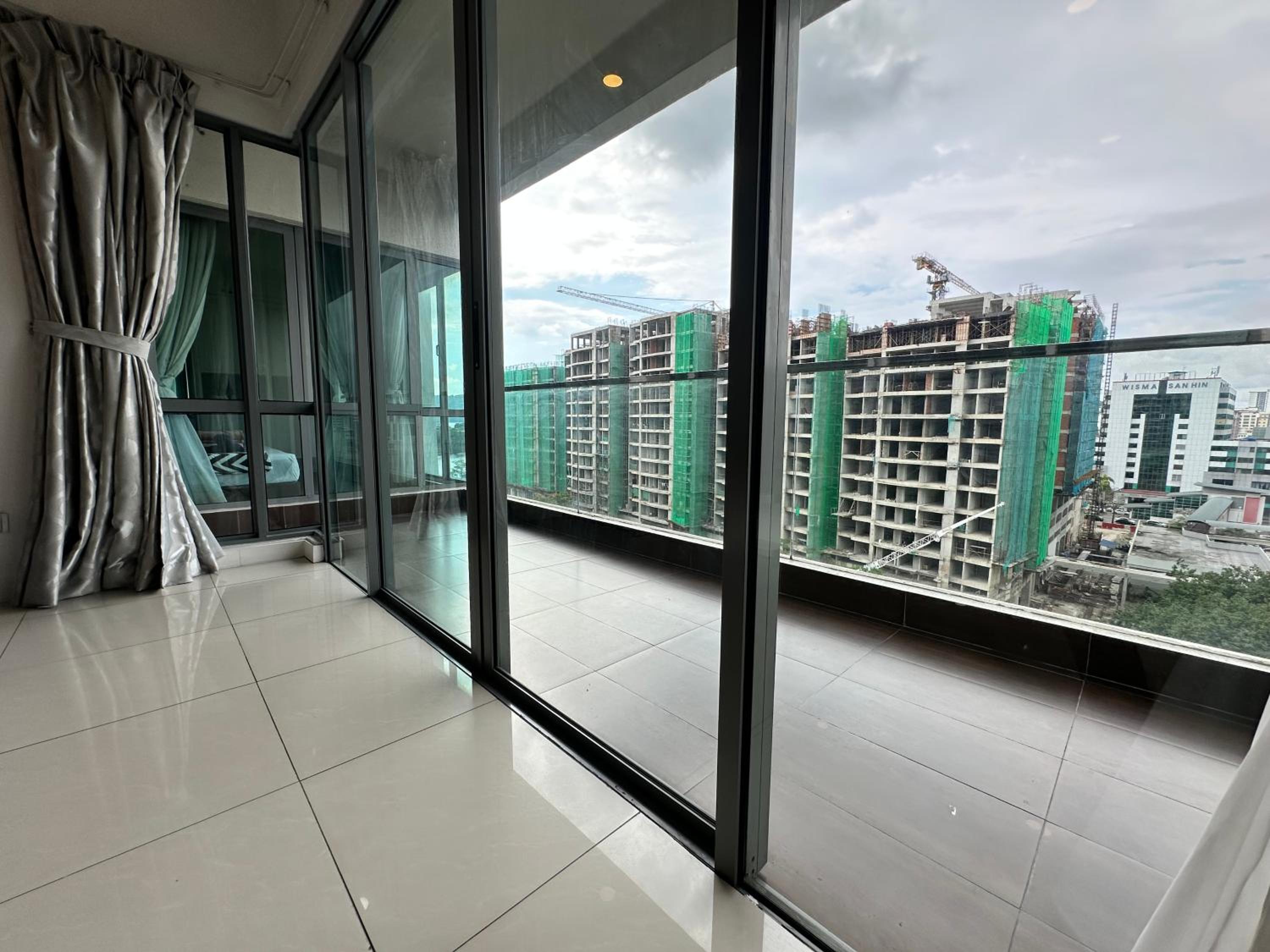 L Homestay THE LOFT IMAGO Spacious House Big Family