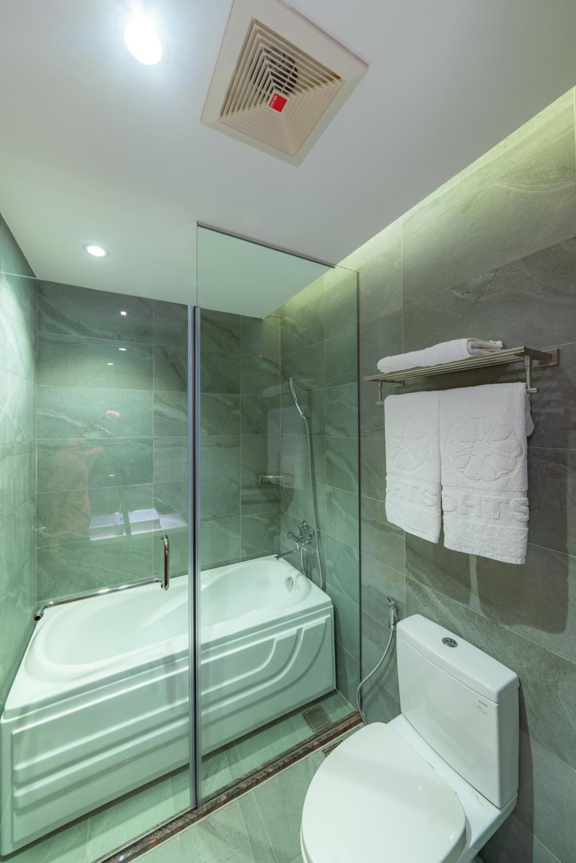 Trung Son Apartment near Tan Son Nhat Airport