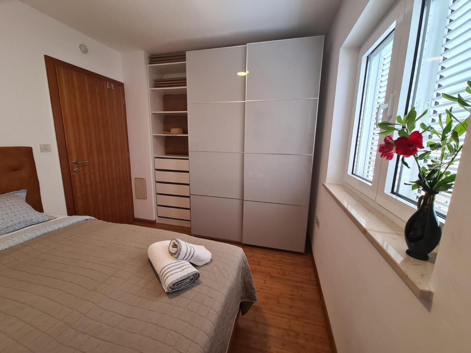 Apartment Golden Sun