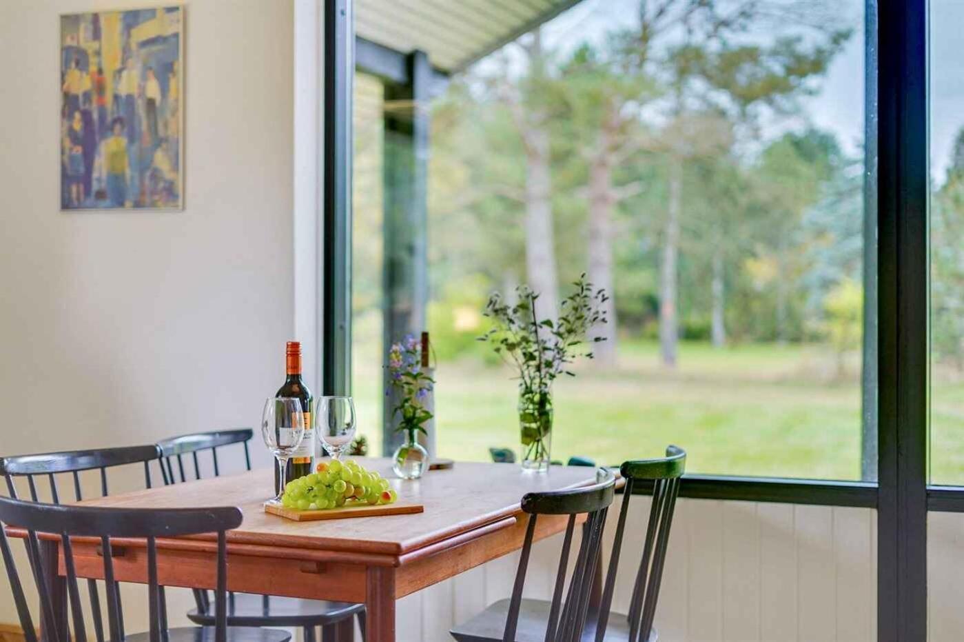 Summer House In An Idyllic Coastal Area view 4