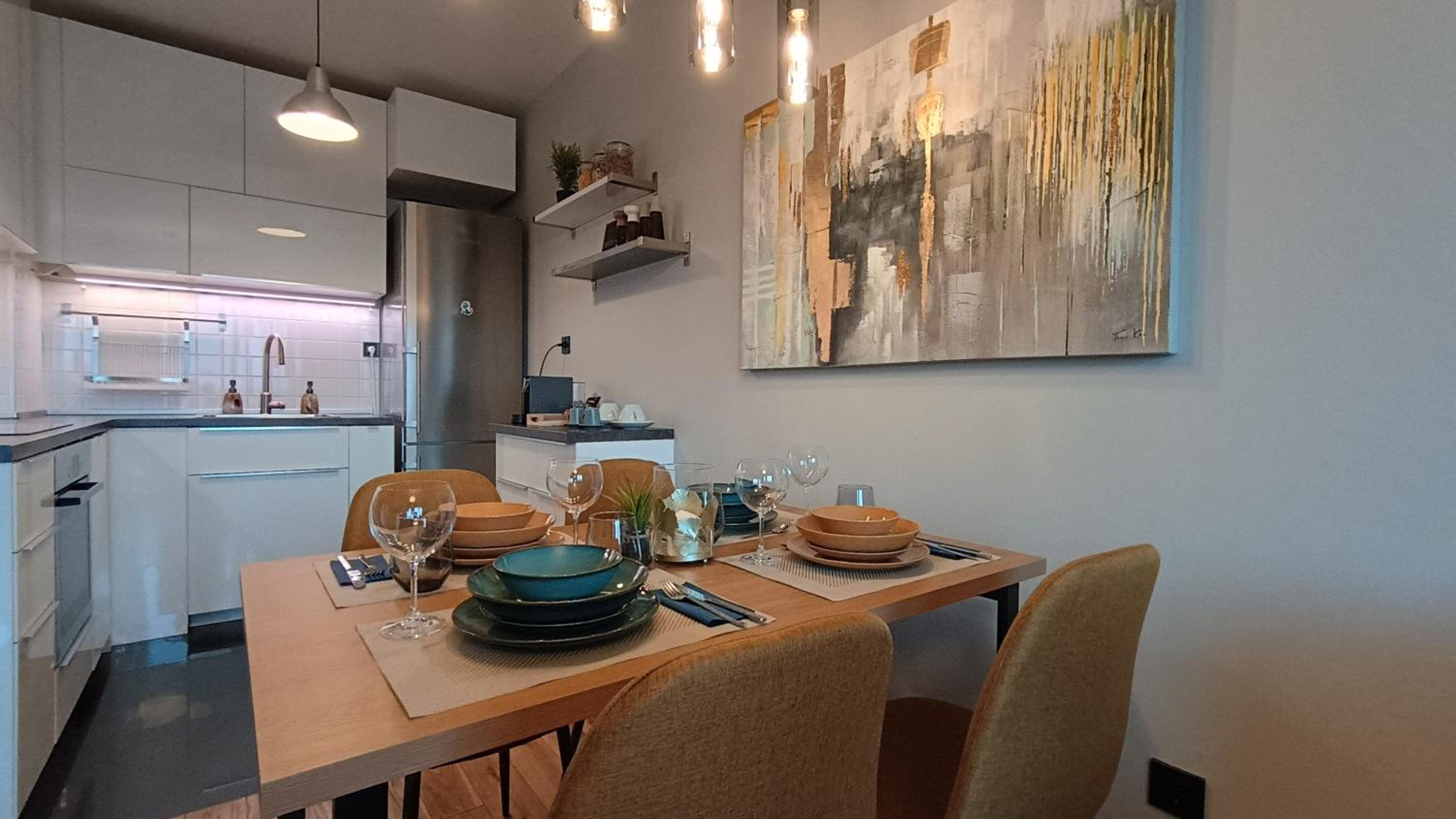 Modern Comfort near Airport, The Mall, TechPark by KeyBox