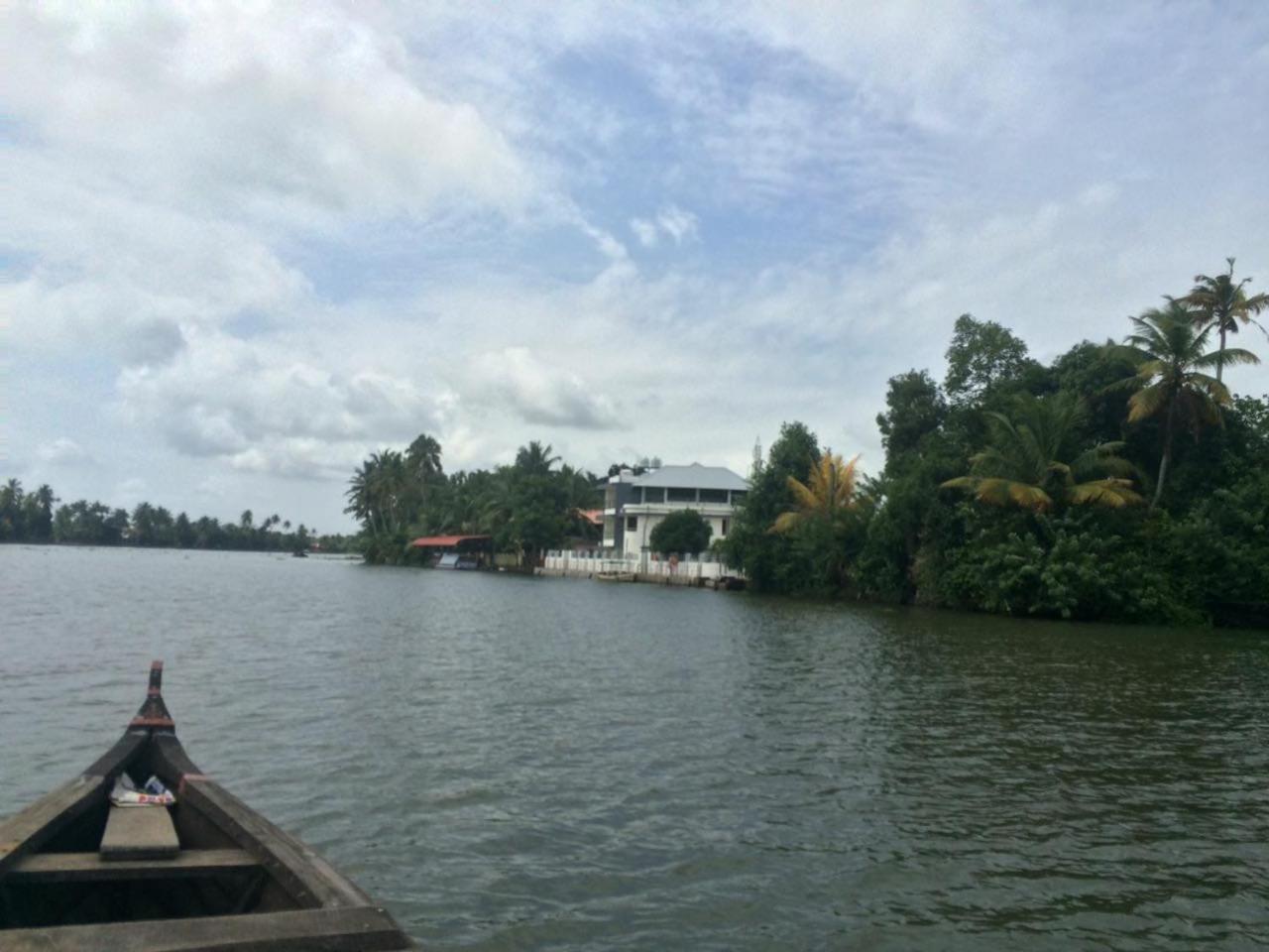 Captains Cabin backwater resort
